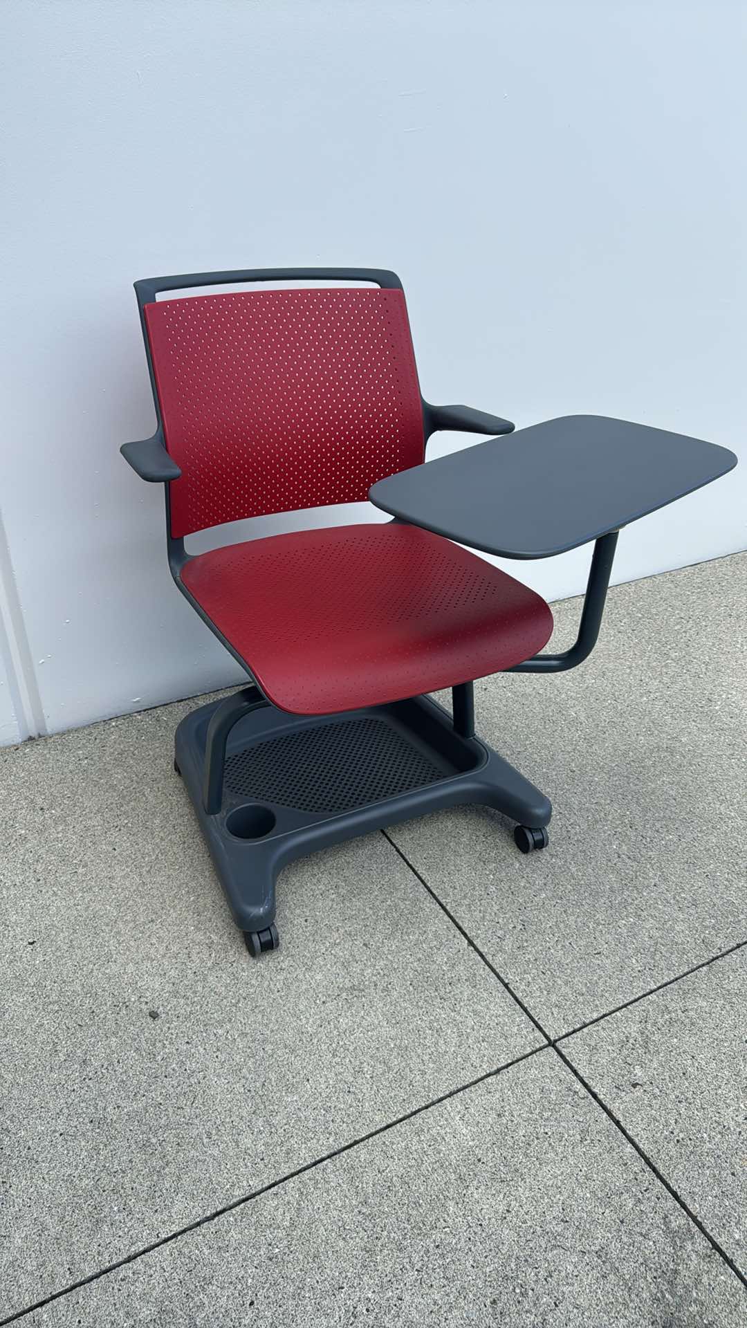 Allermuir Scholar Rolling Chair with Tablet Arm