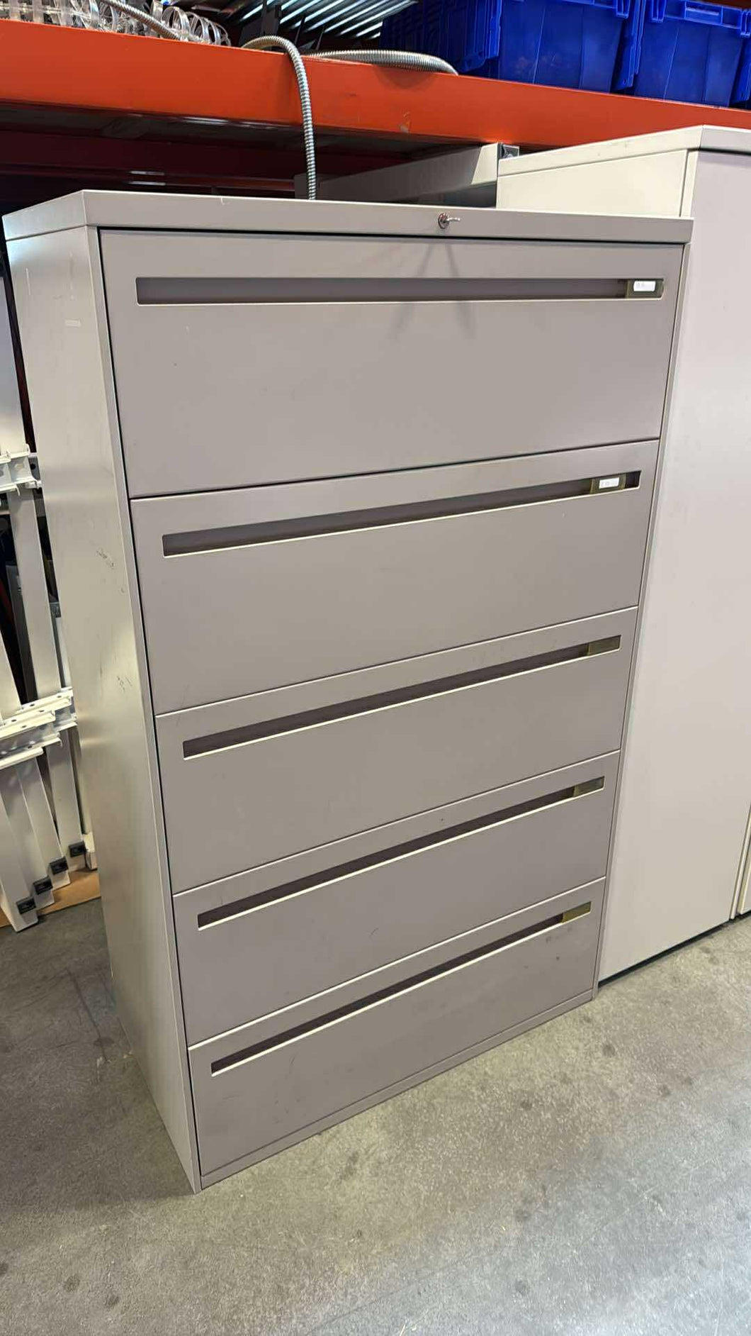 Used Hon 5 Drawer Lateral Cabinet w/ Key
