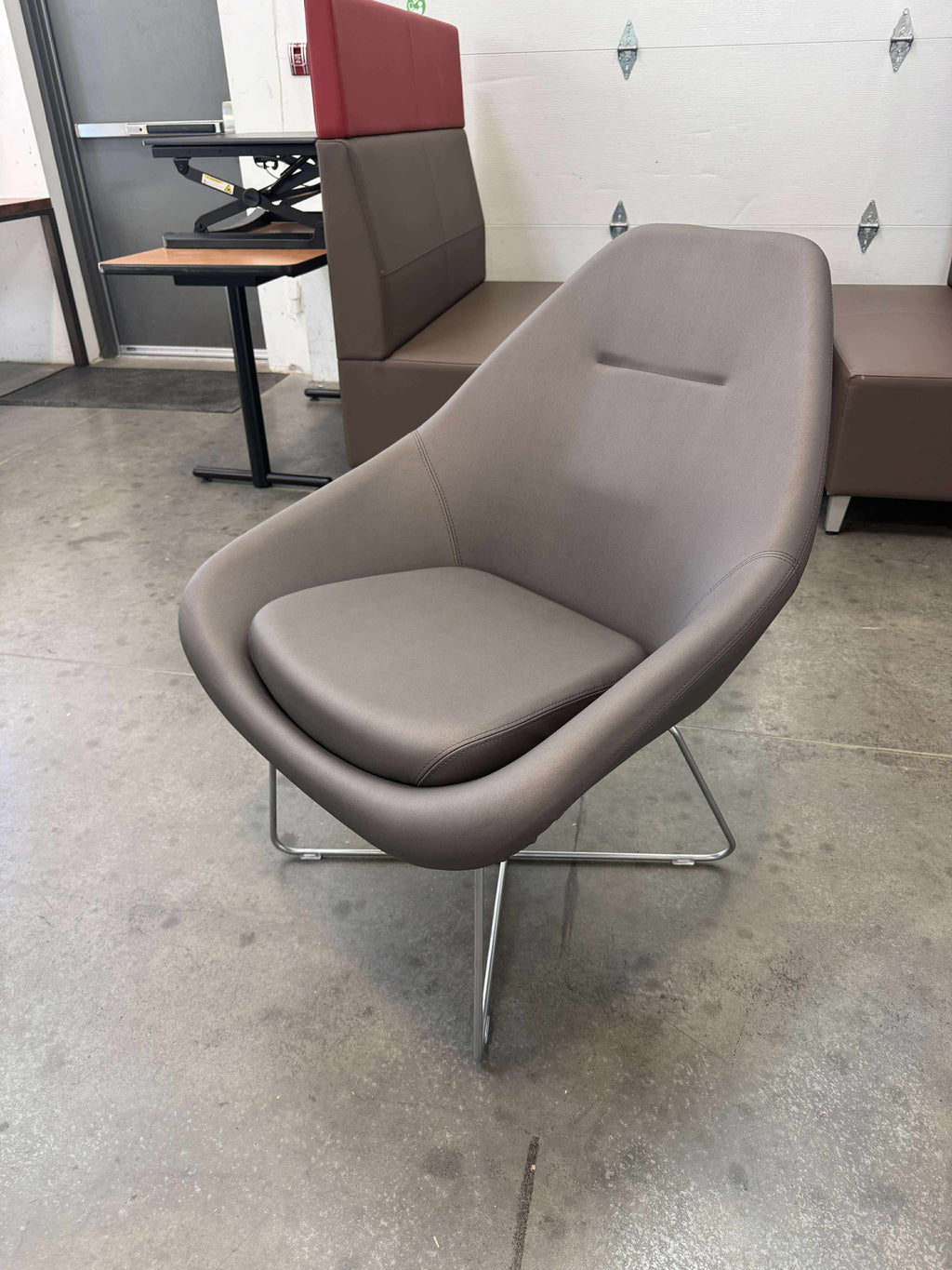 Via Meteor Lounge Chair