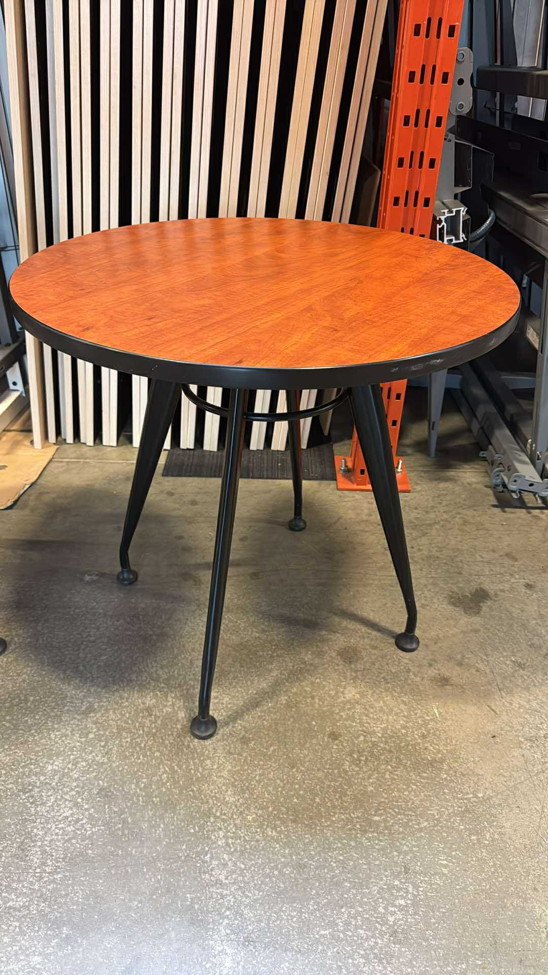 Round Side Table - 30"