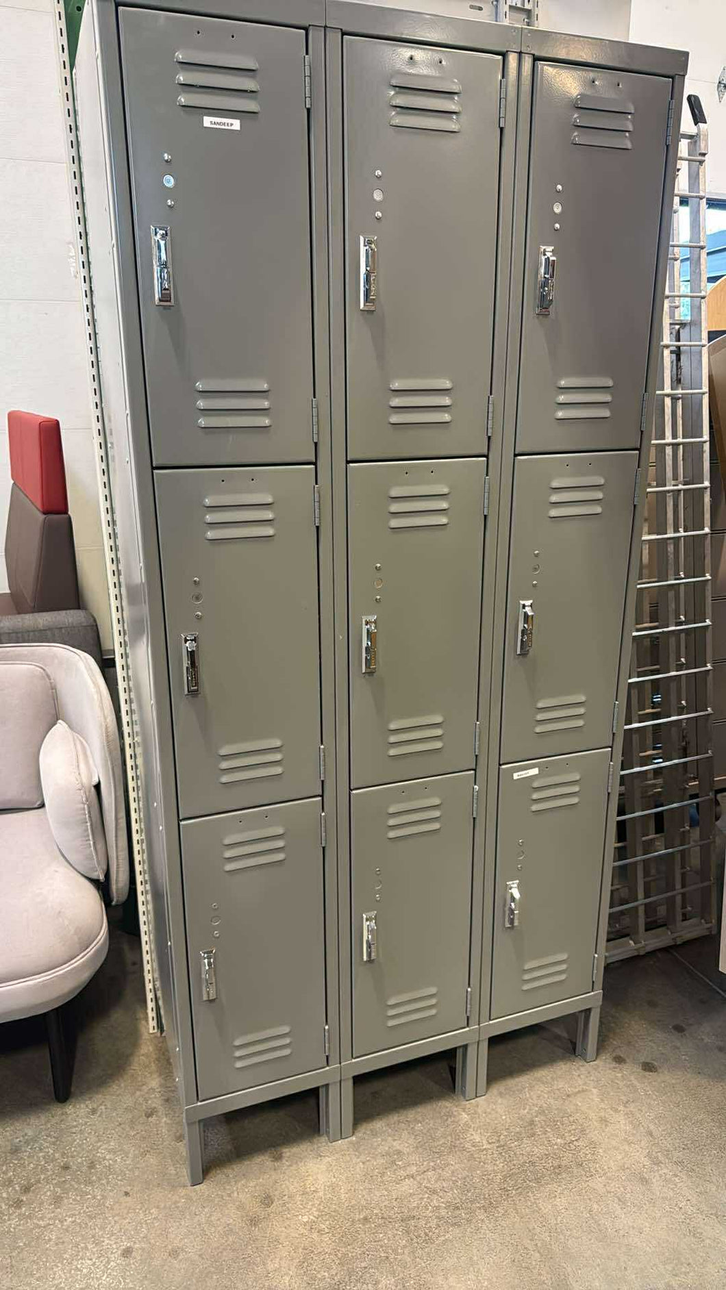 Used Global 9 Person Locker