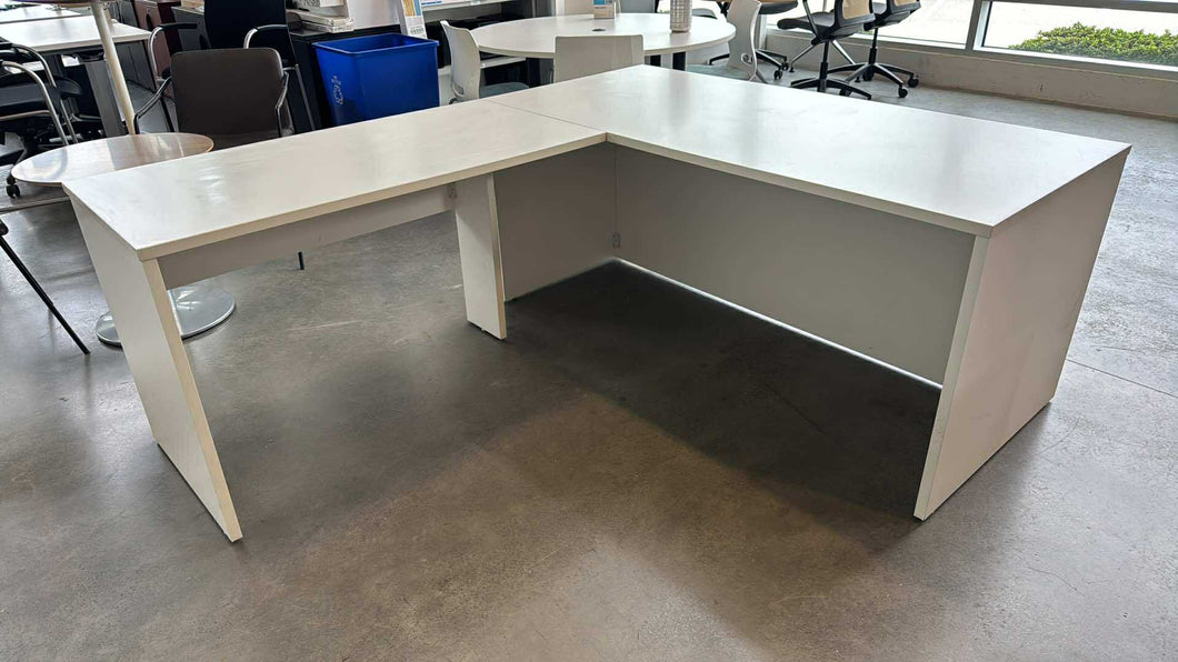 Used Modern White L-Shape Desk