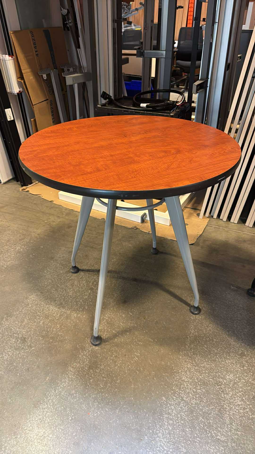 Round Side Table - 30"