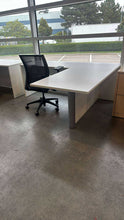 Load image into Gallery viewer, Used David Lane White L-Shape Desk
