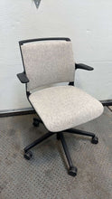 Load image into Gallery viewer, LIKE NEW Allermuir &quot;Ad-Lib&quot; Office Chair
