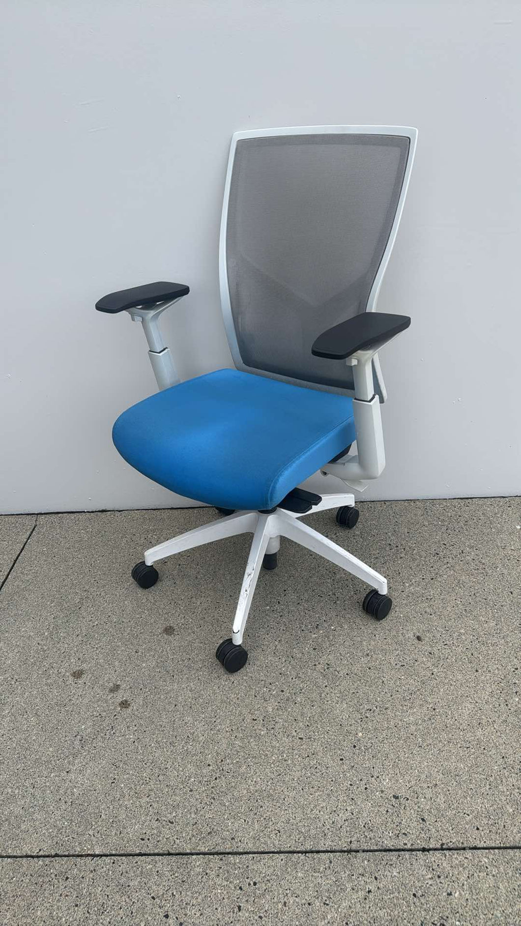 Used Sit-On-It 