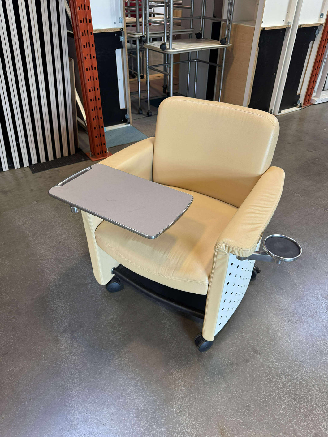 Used Teknion Belize Lounge Chair w/ Tablet
