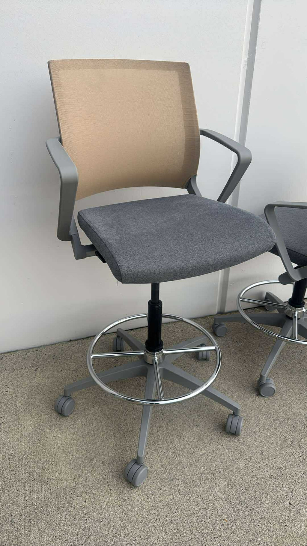 Sit-On-It Movi Task Stool
