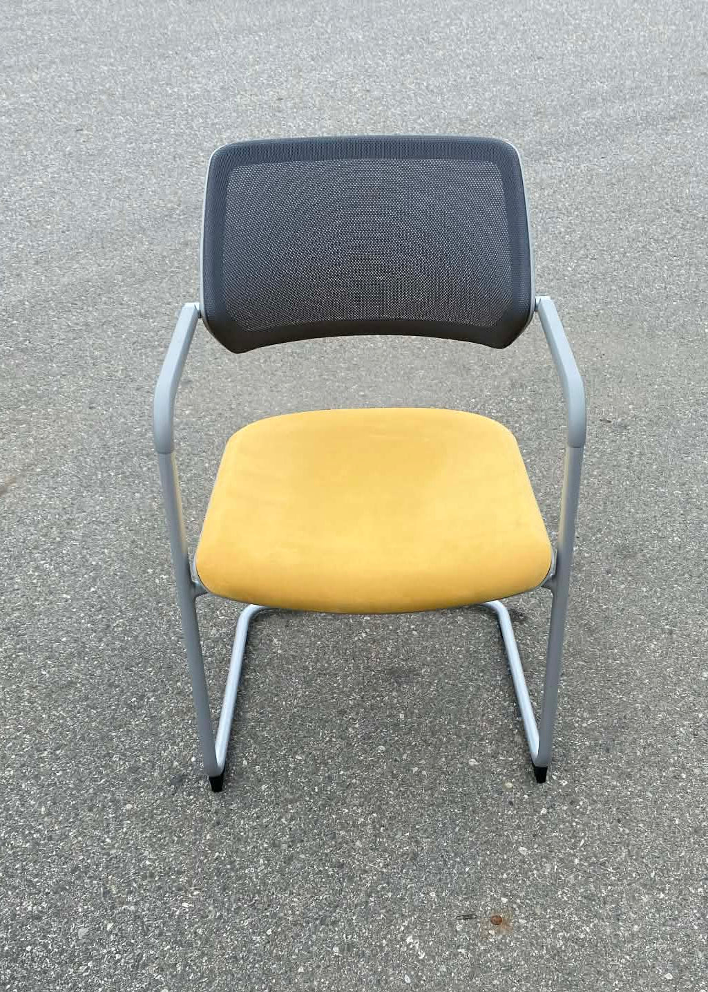 Steelcase QiVi Guest Chair