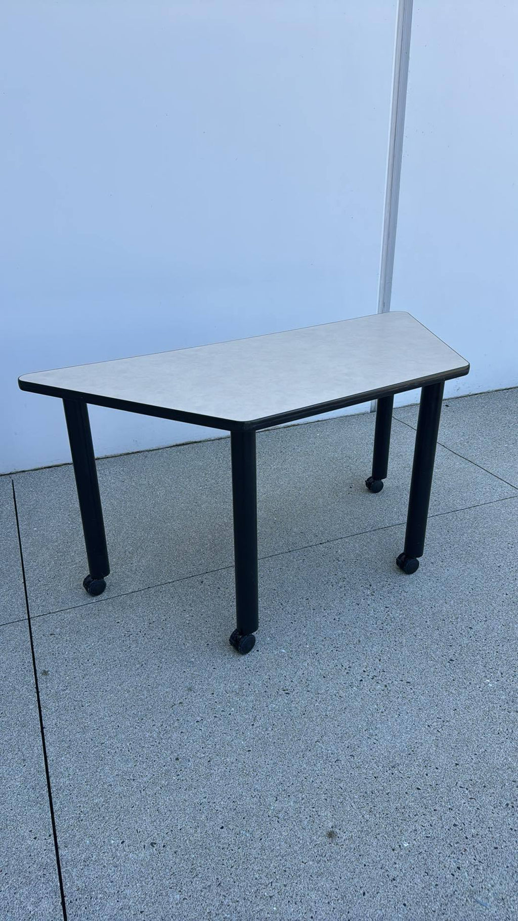 Spec Rolling Trapezoid Training Table