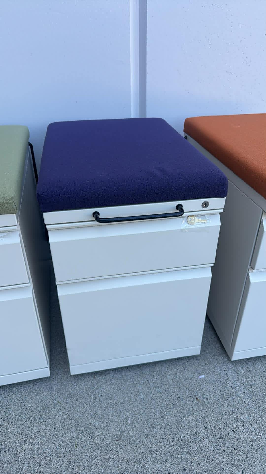 Herman Miller Meridian Mobile Pedestal