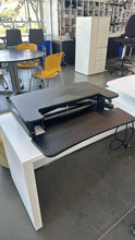 Load image into Gallery viewer, LIKE NEW Flexispot &quot;M7&quot; Standing Desk Converter
