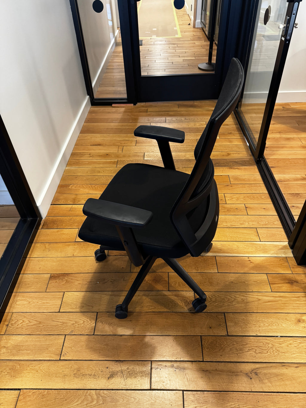 Mesh Ergonomic Task Chair w/ Lumbar