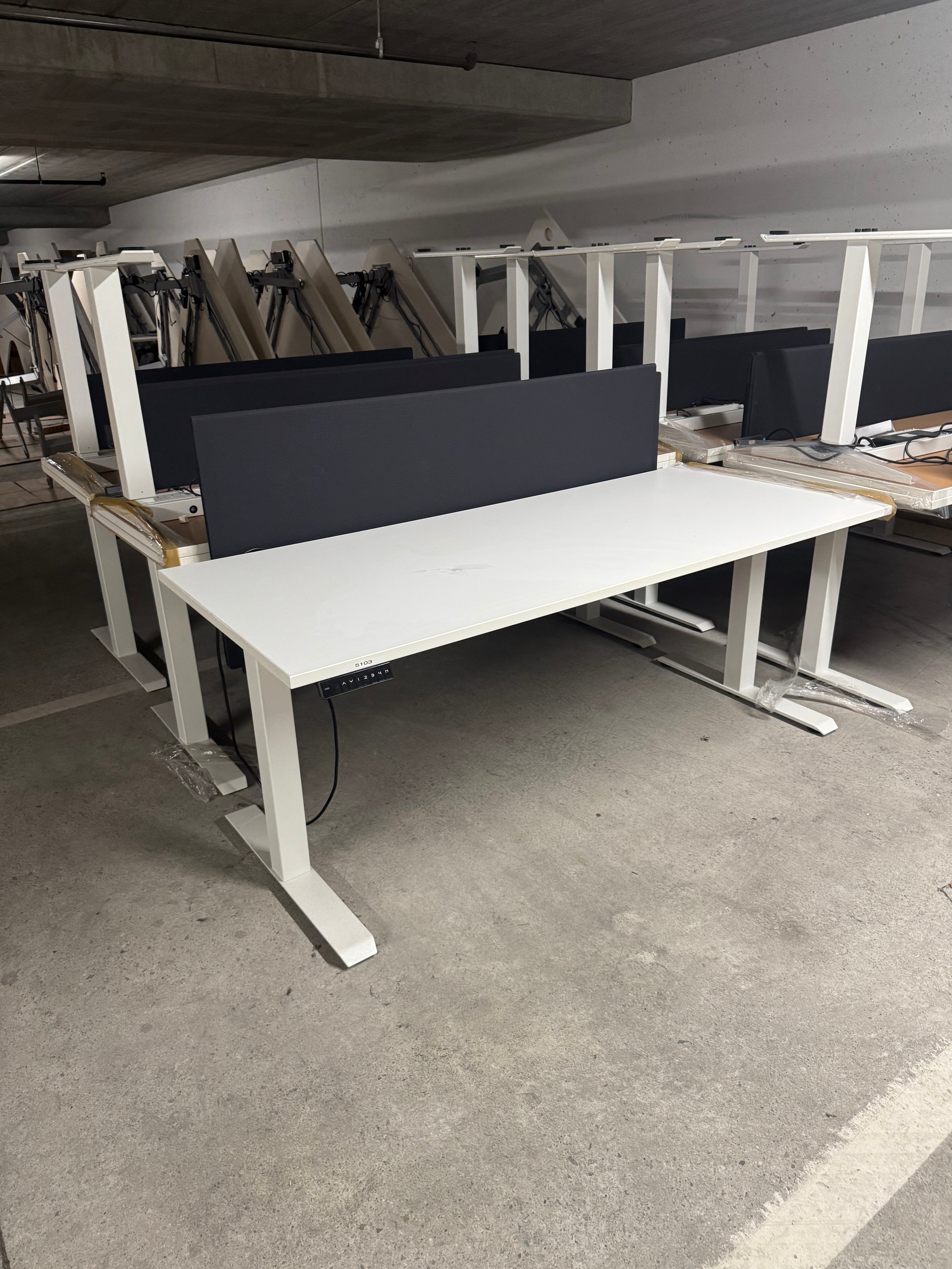 AMQ by Steelcase Sit-to-Stand Desk