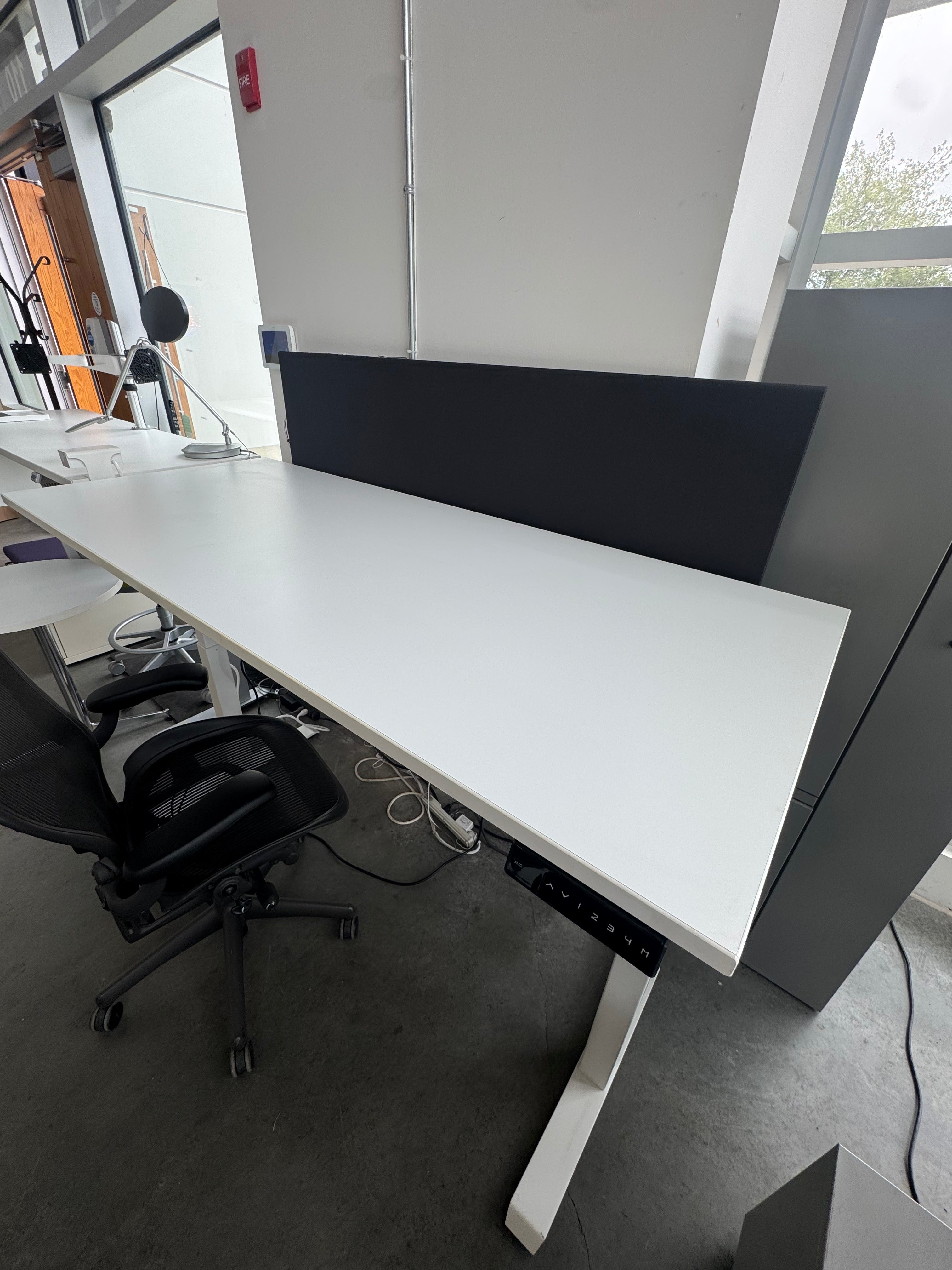 AMQ by Steelcase Sit-to-Stand Desk