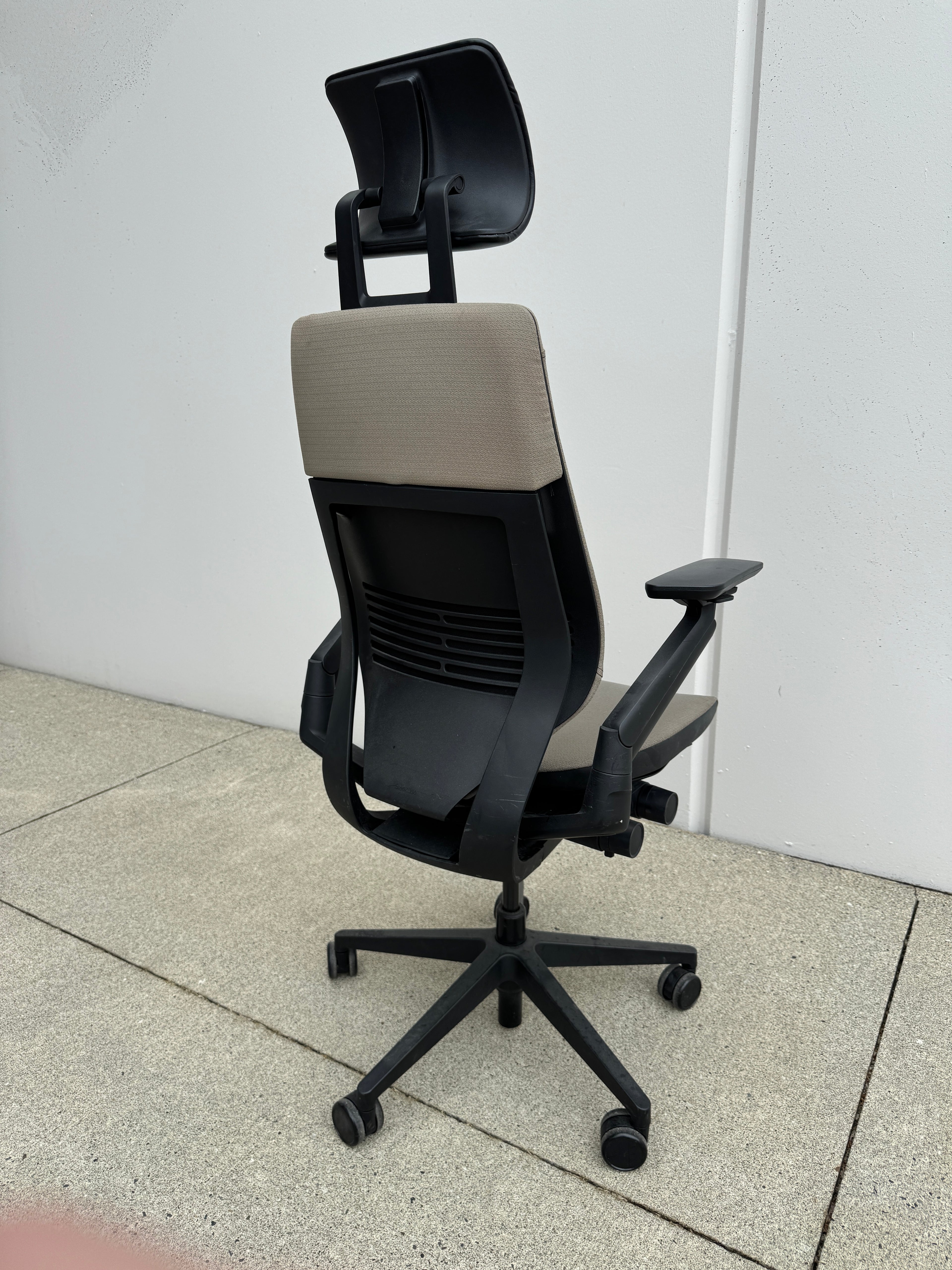Steelcase Gesture Ergonomic Task Chair with Headrest