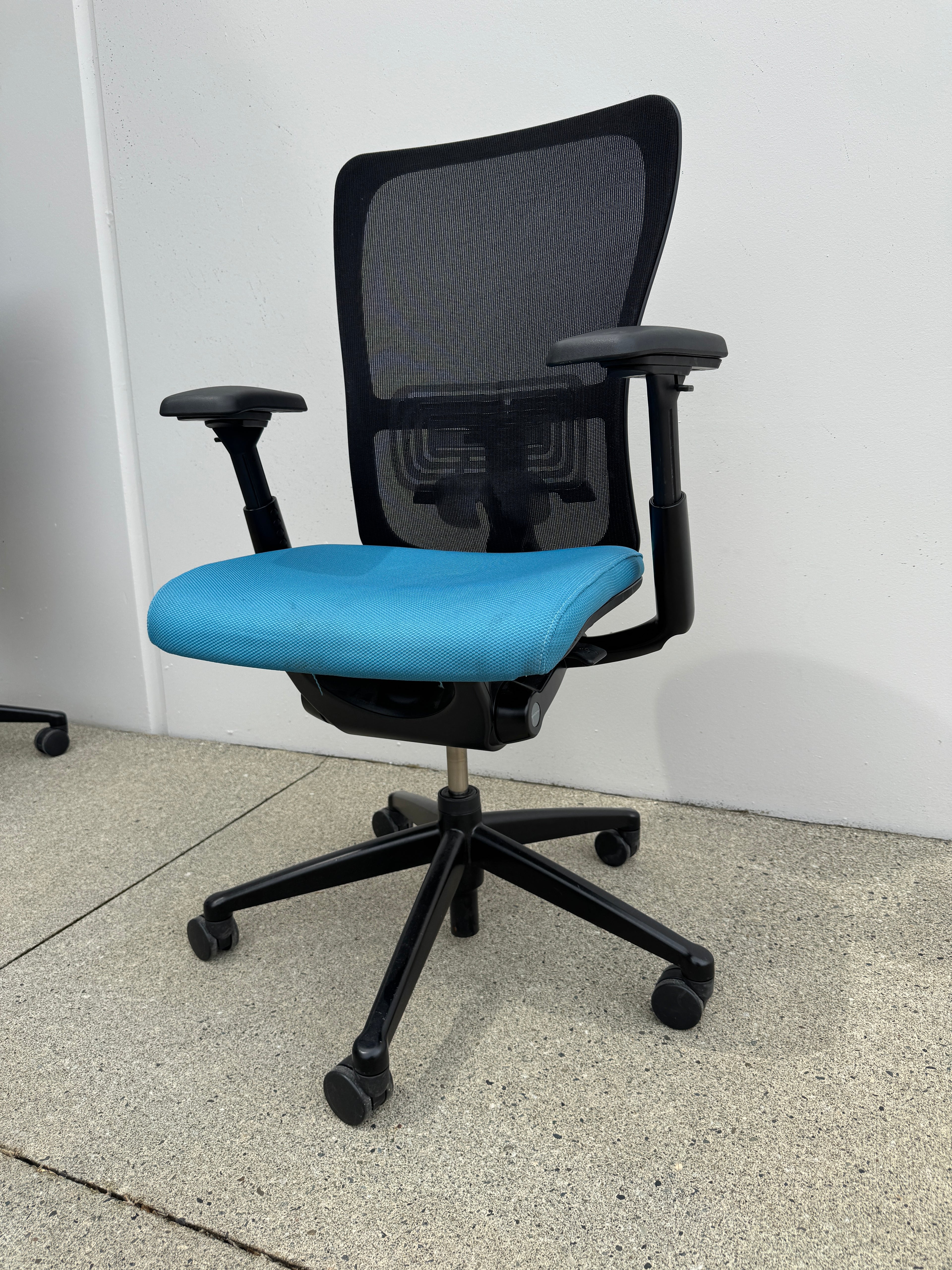 Haworth Zody Armless Ergonomic Task Chair