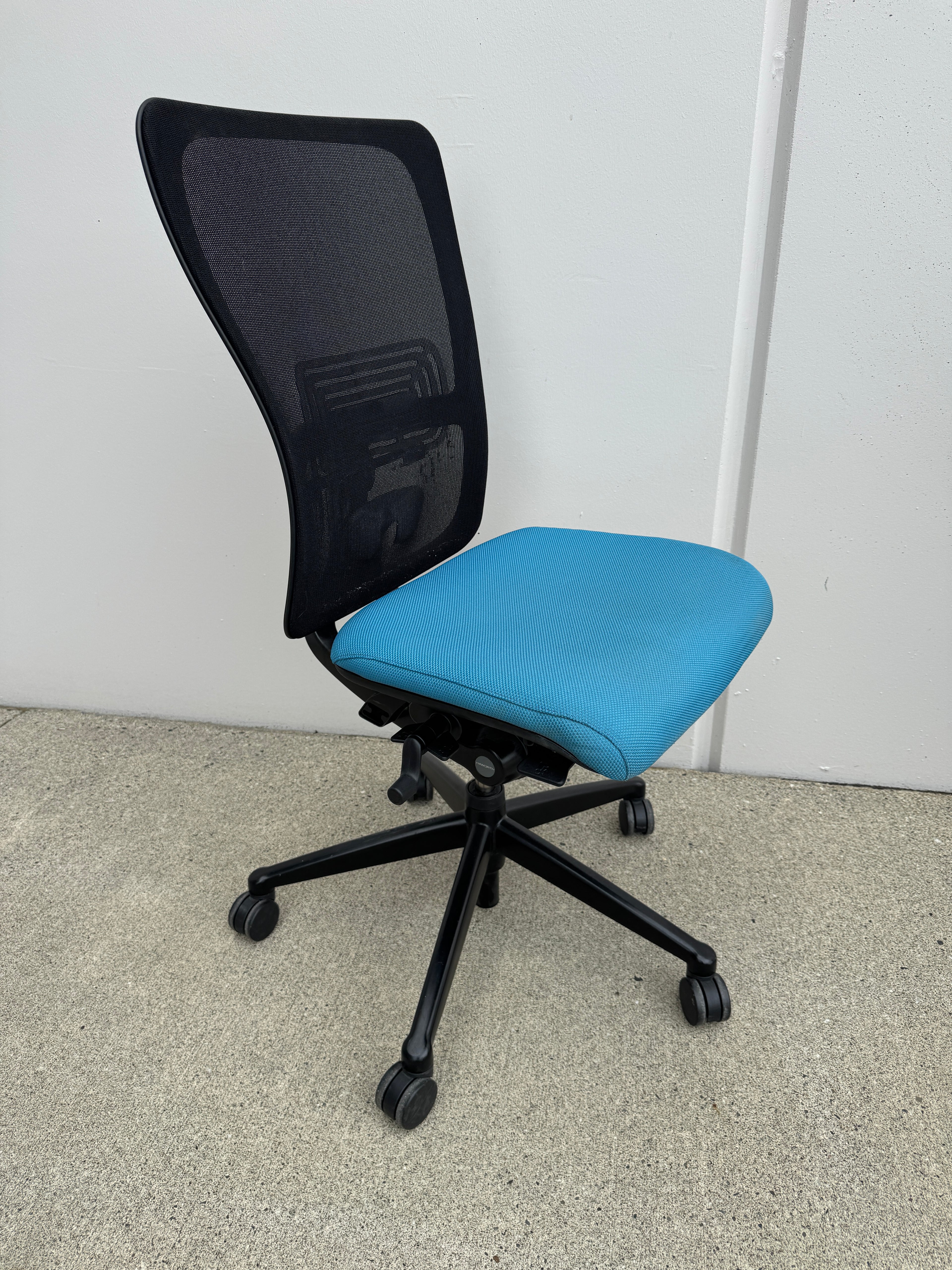 Haworth Zody Armless Ergonomic Task Chair