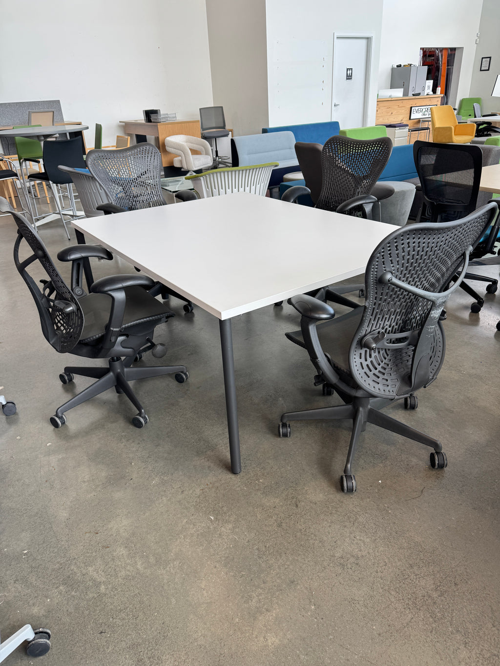Herman Miller OE1 Meeting / Boardroom Table
