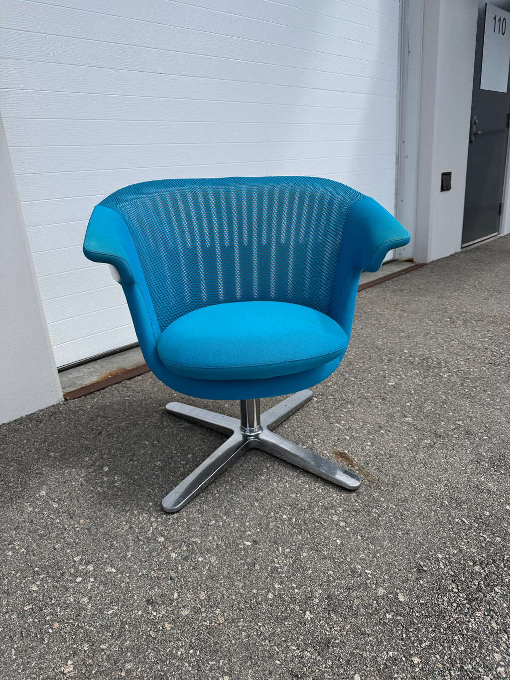 Steelcase i2i Lounge Chair