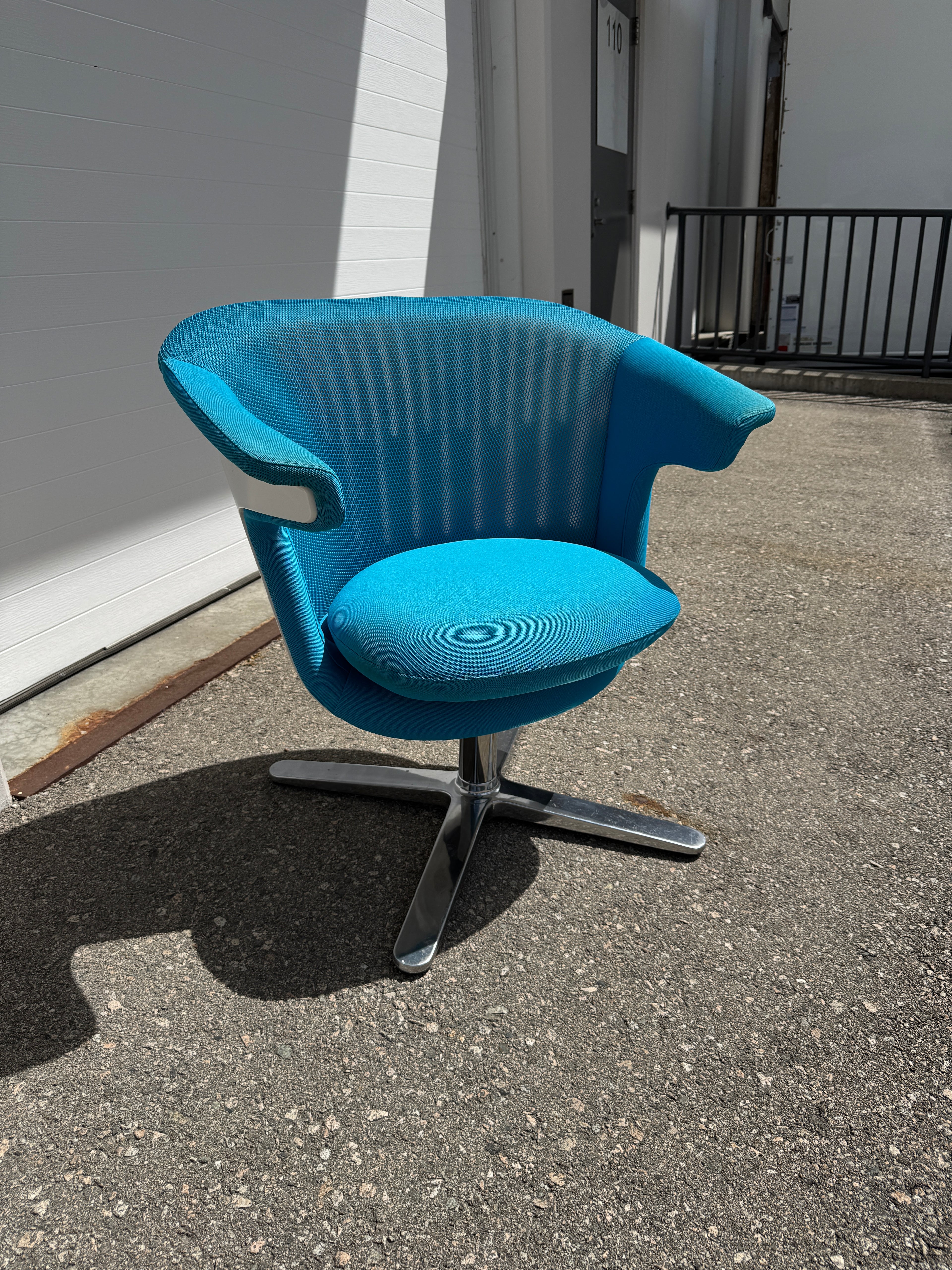 Steelcase i2i Lounge Chair