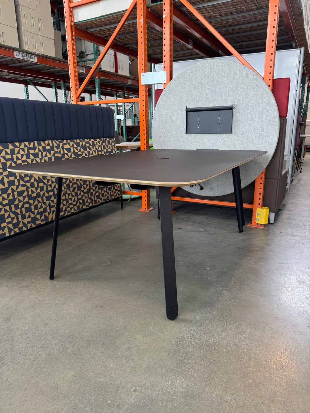 Watson Haven Collaborative Meeting Table w/ Privacy Screen & Power