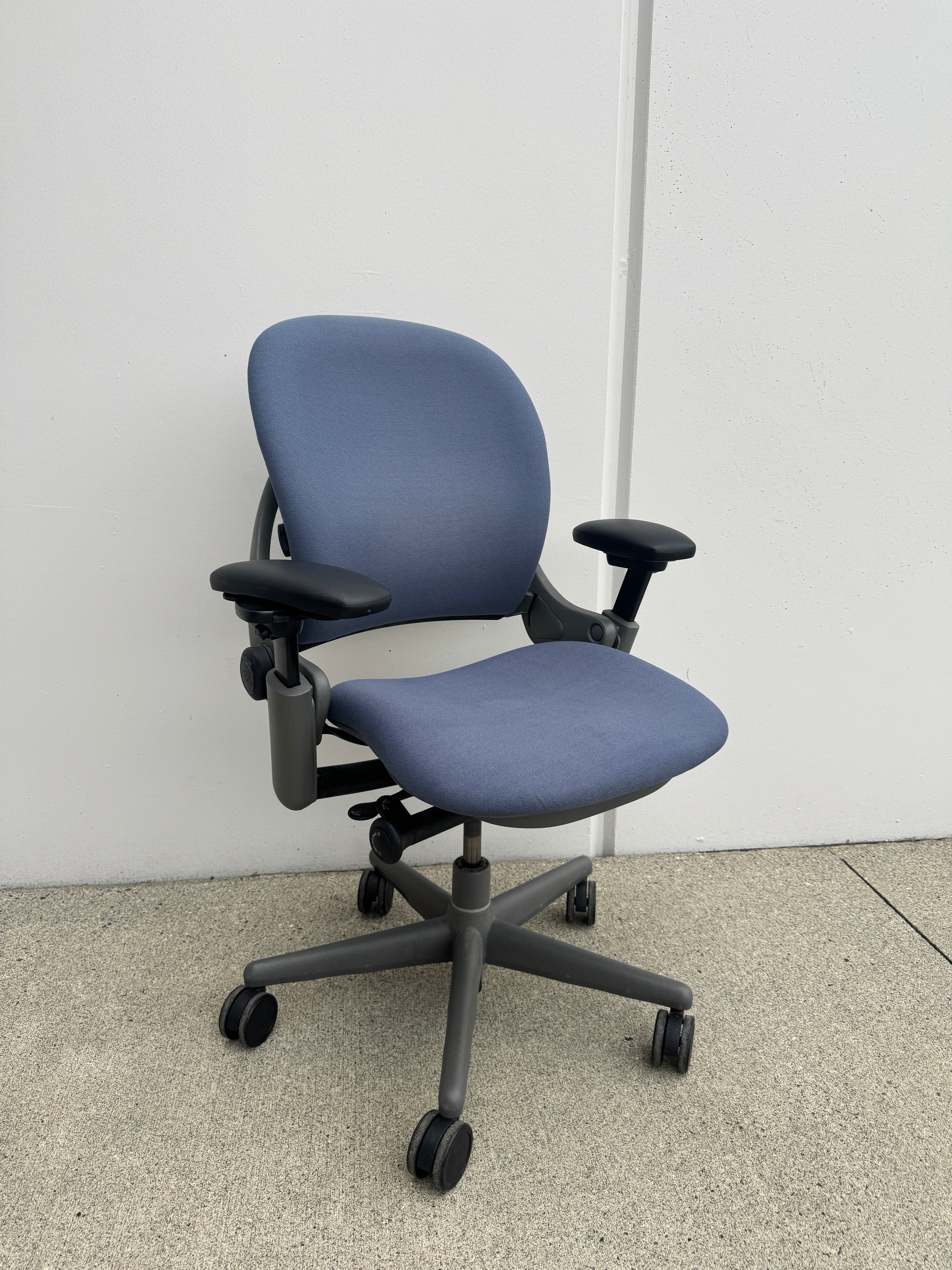 Steelcase Leap V1 Ergonomic Office Chair