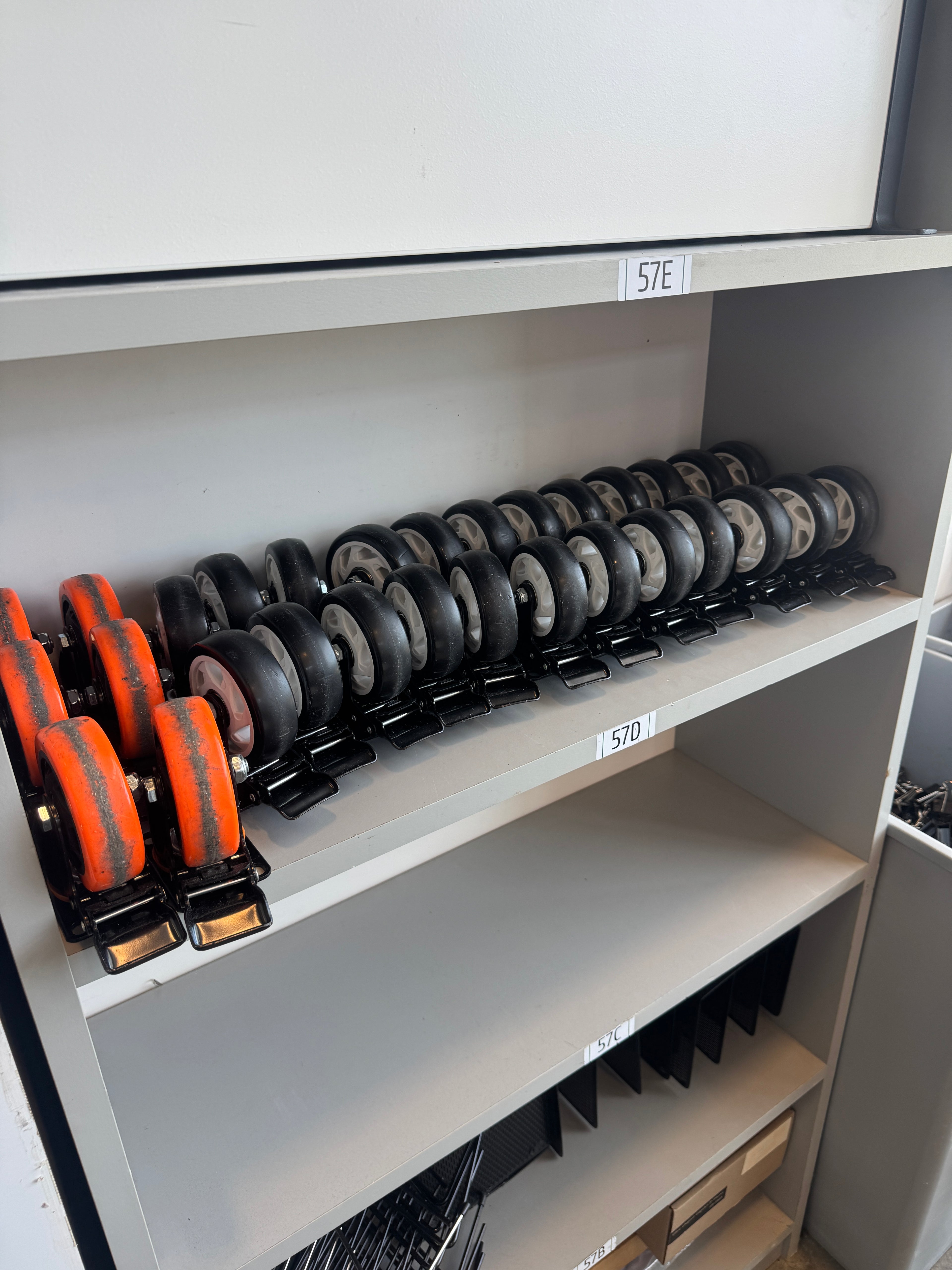 Heavy-Duty / Industrial Locking Castor Wheels – Swivel Casters