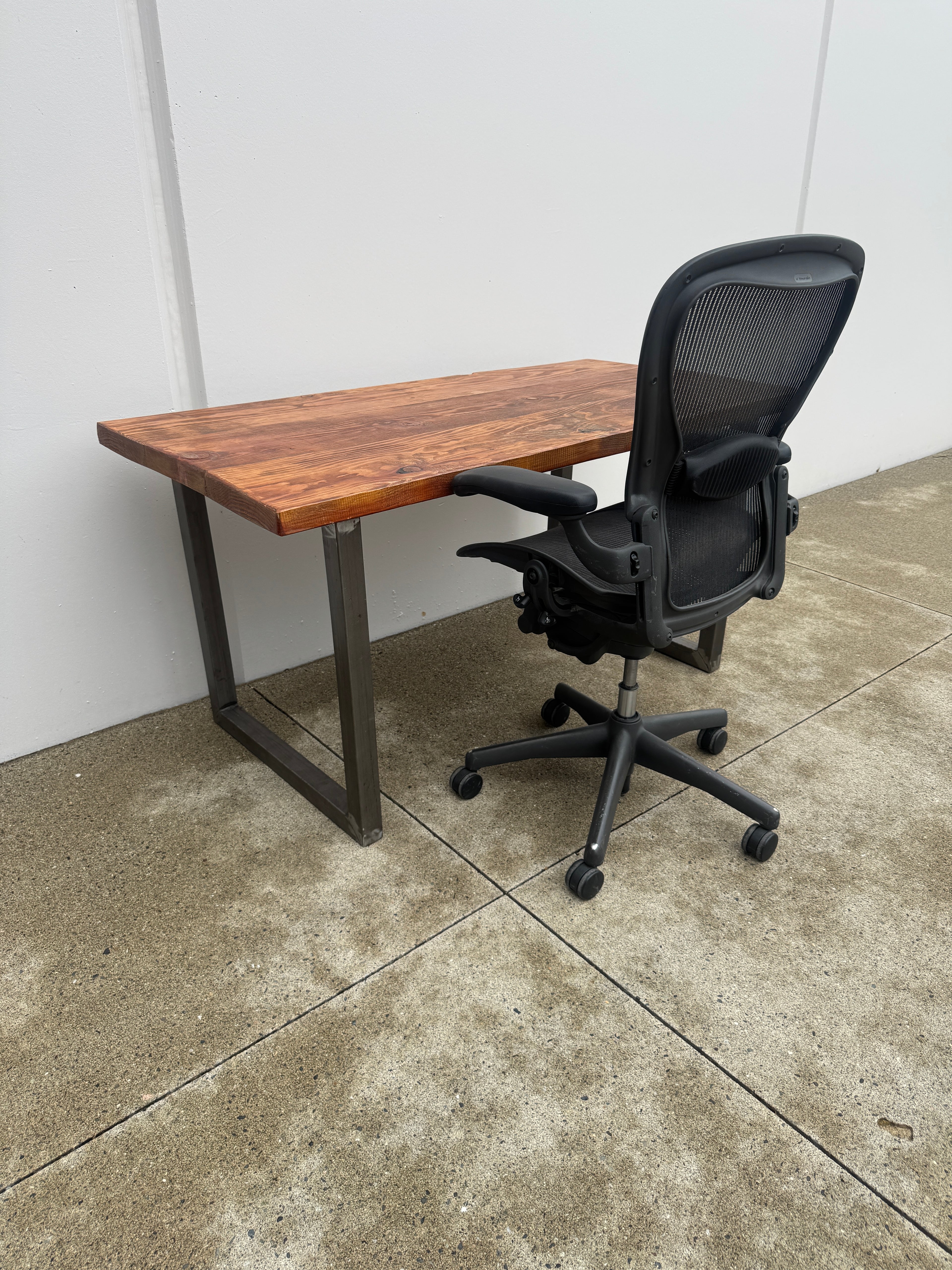 Rustic Solid Wood Desk with Steel Legs – Handcrafted Industrial Style