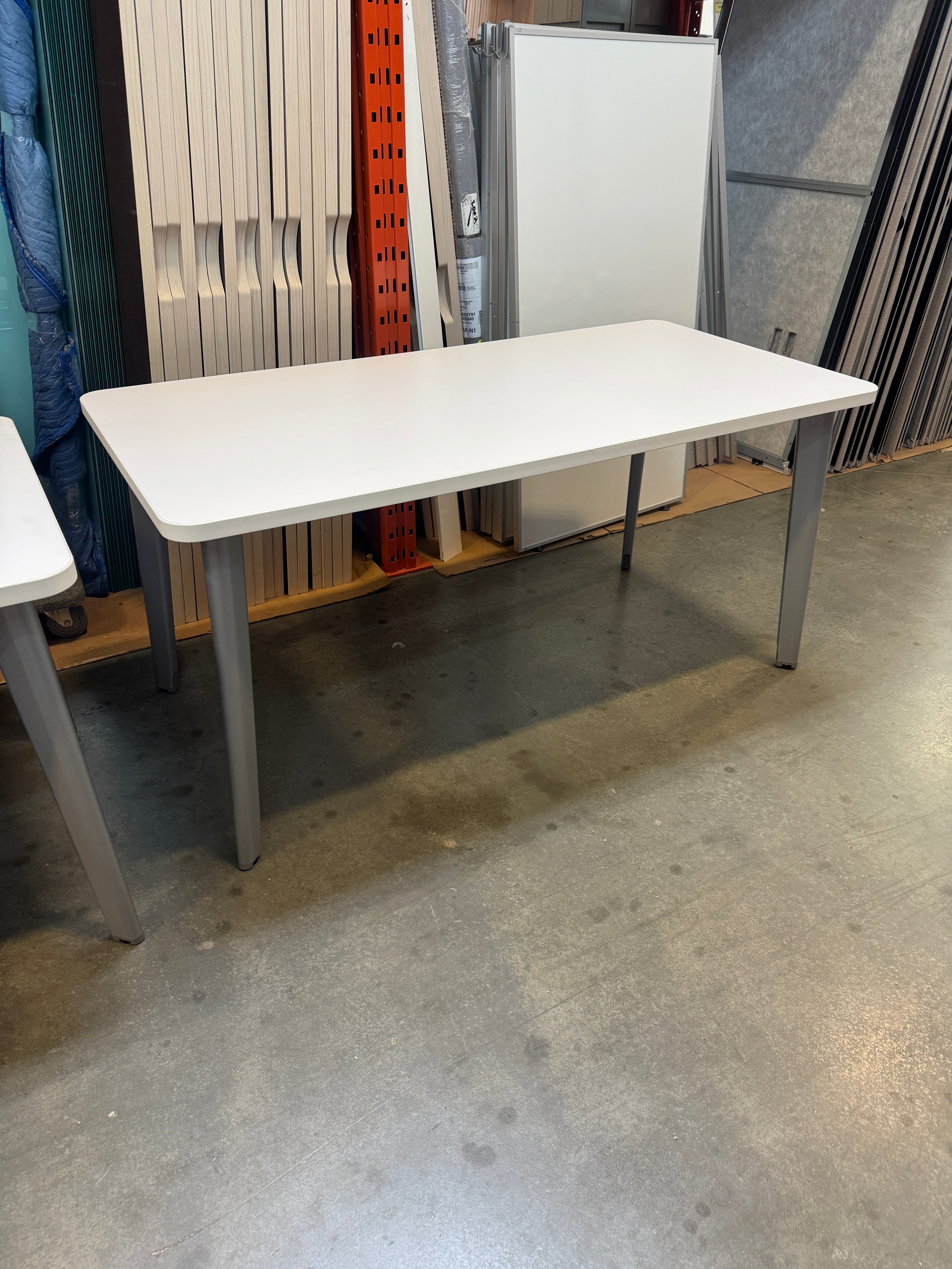 White Steelcase 60x30 Desk