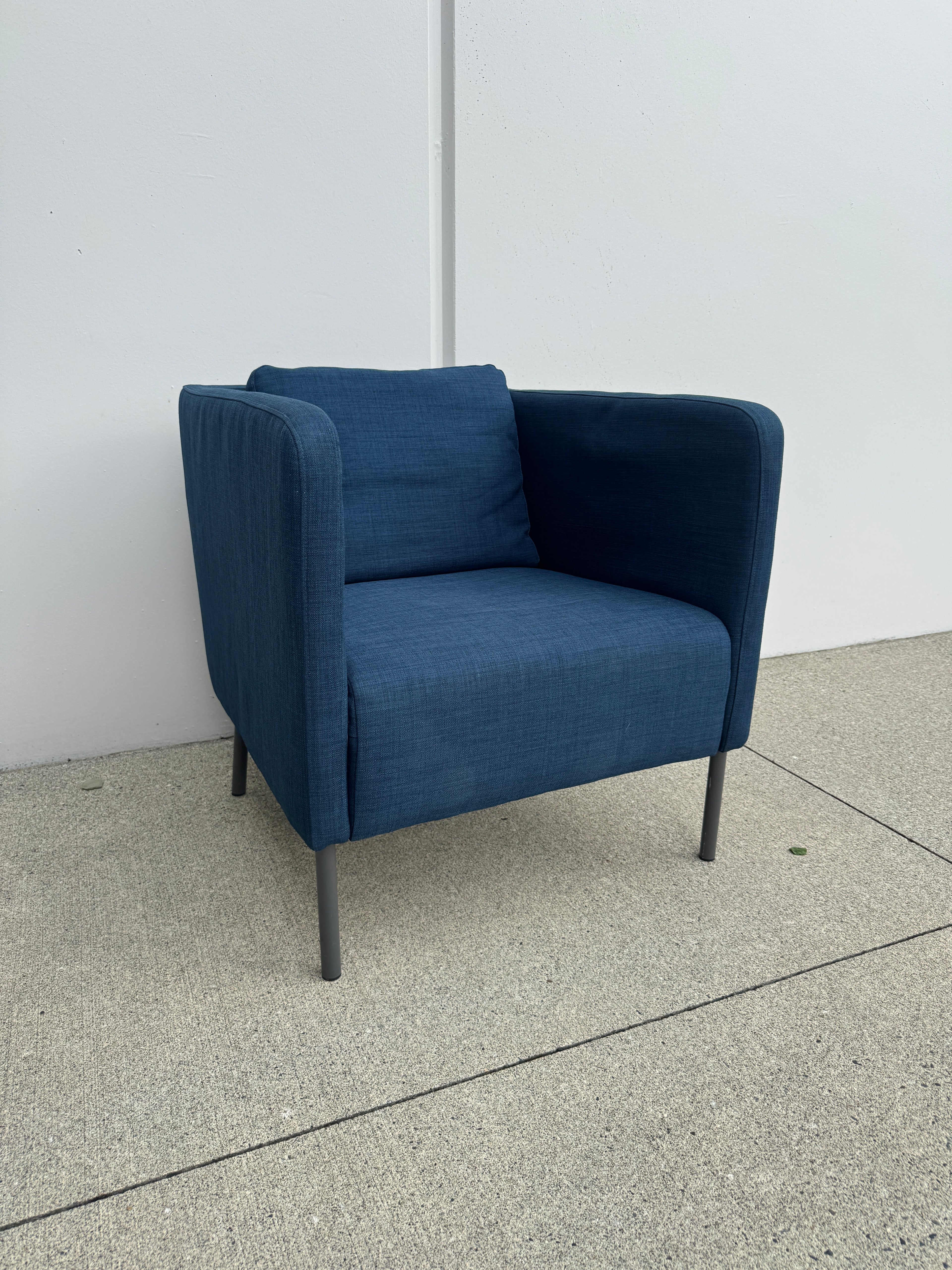 IKEA CARB P2 Lounge Chair – Blue Fabric Accent Chair