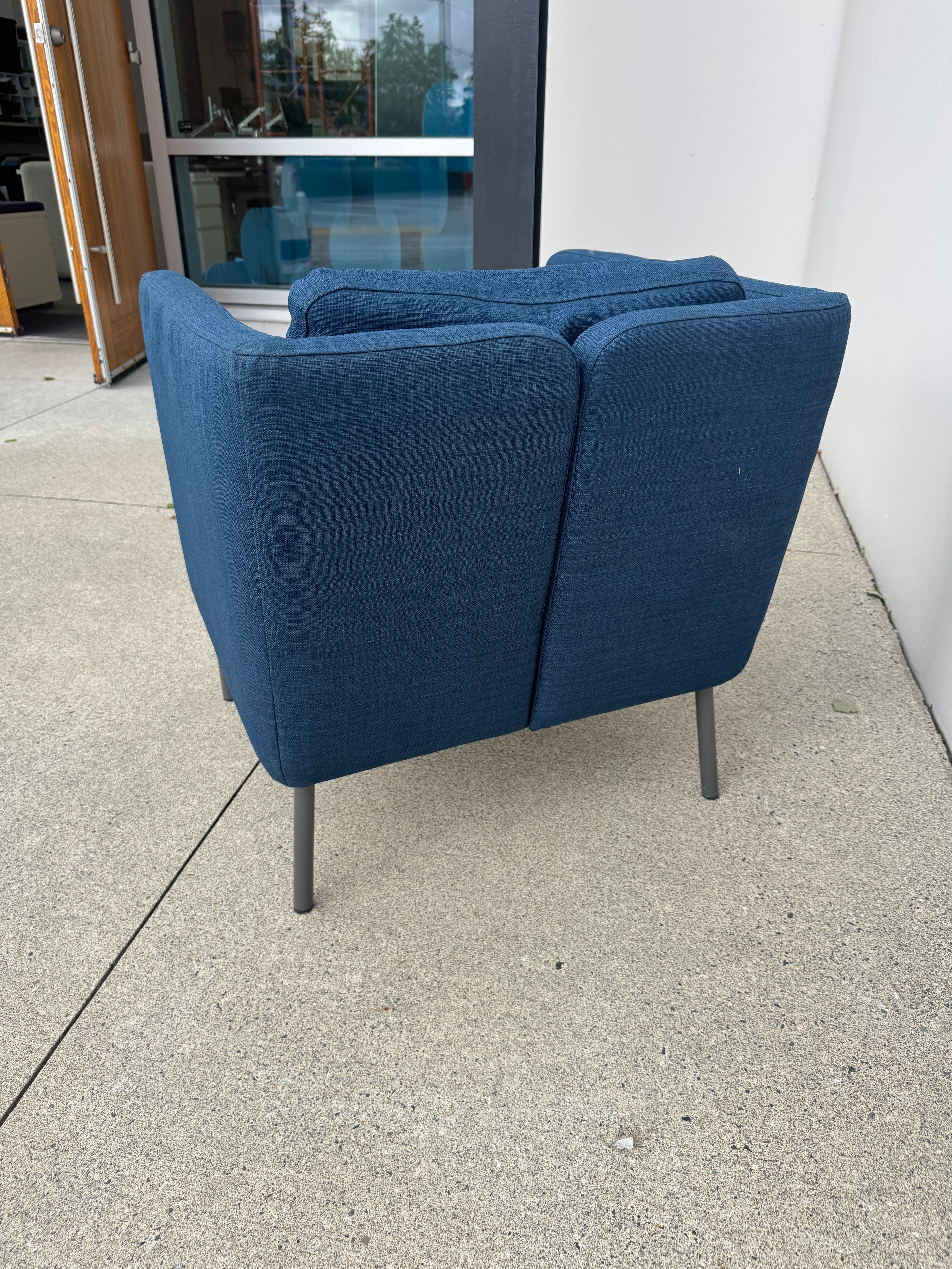 IKEA CARB P2 Lounge Chair – Blue Fabric Accent Chair