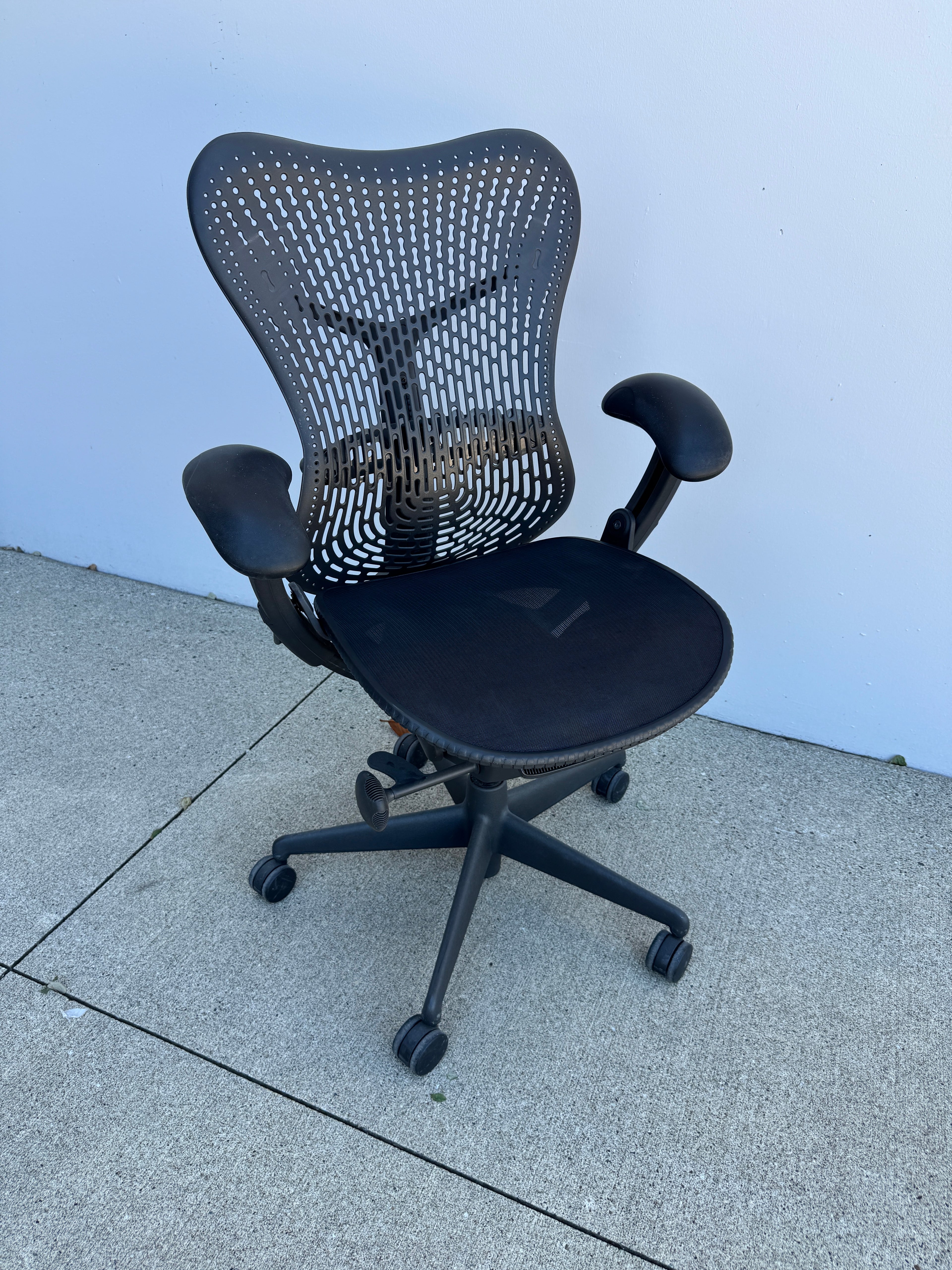 Herman Miller Mirra Chair *NEW SEATS*