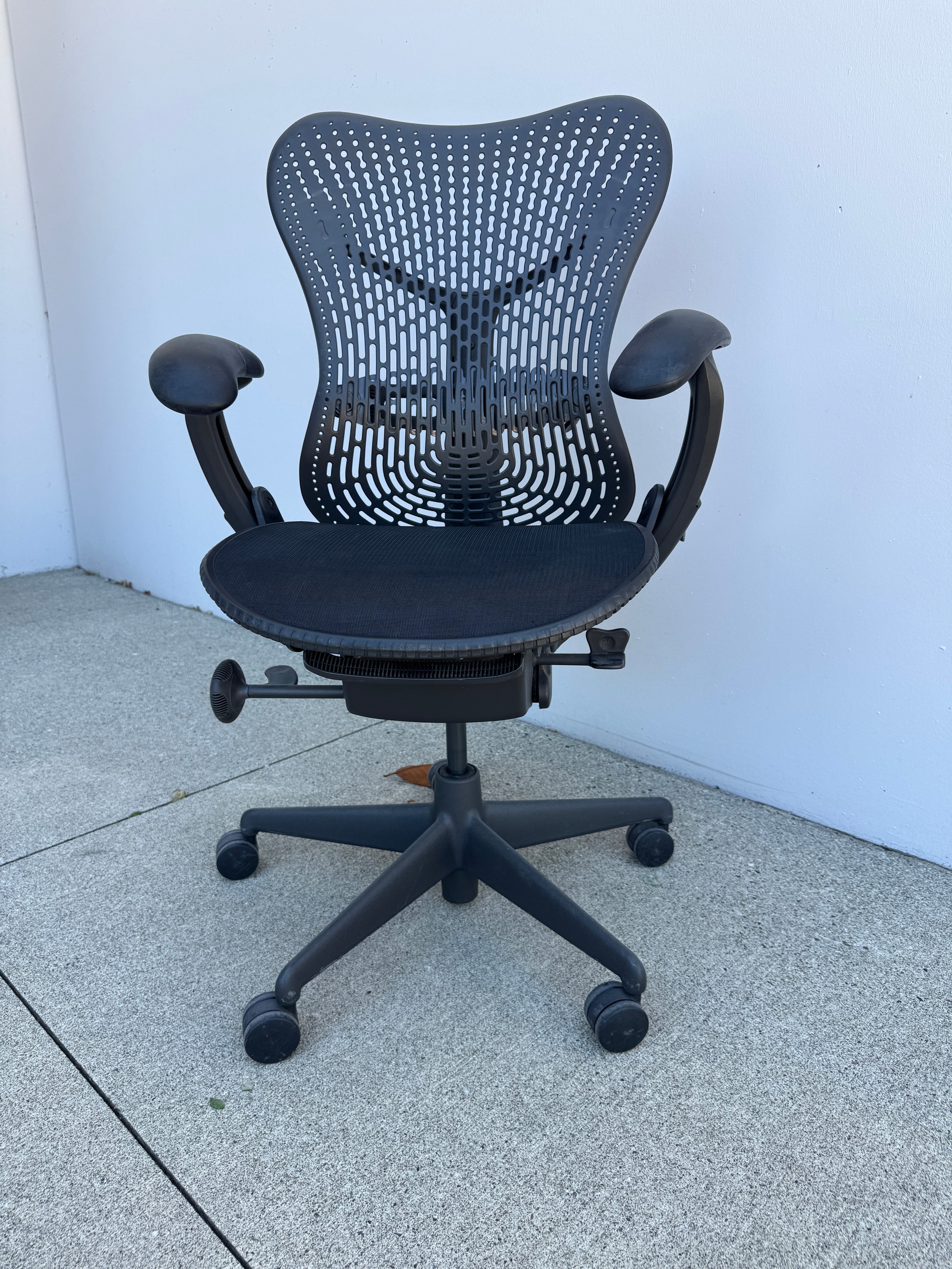 Herman Miller Mirra Chair *NEW SEATS*
