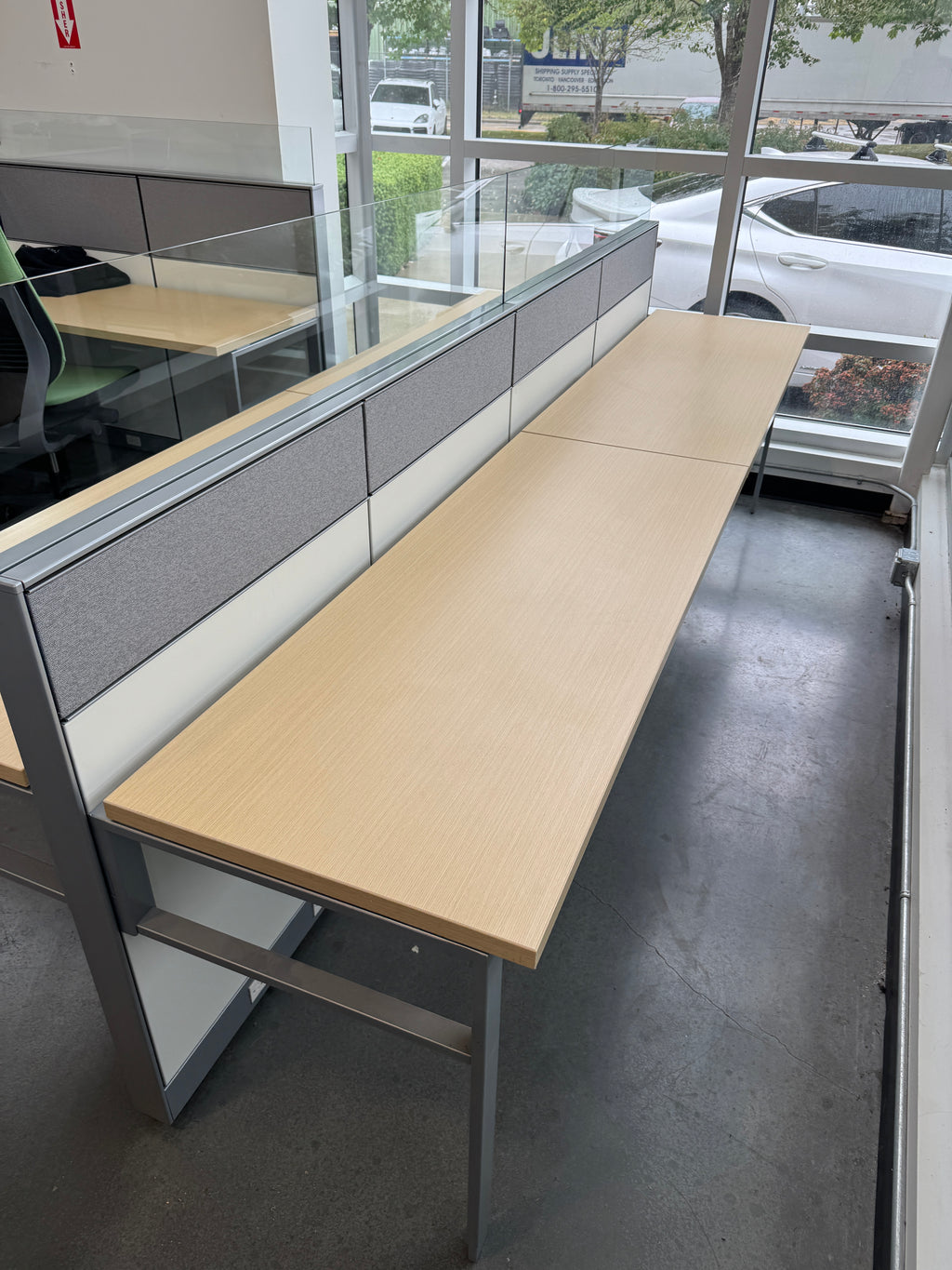 Herman Miller Canvas Open Concept Workstations – 4 Person Pod w/ Glass Privacy