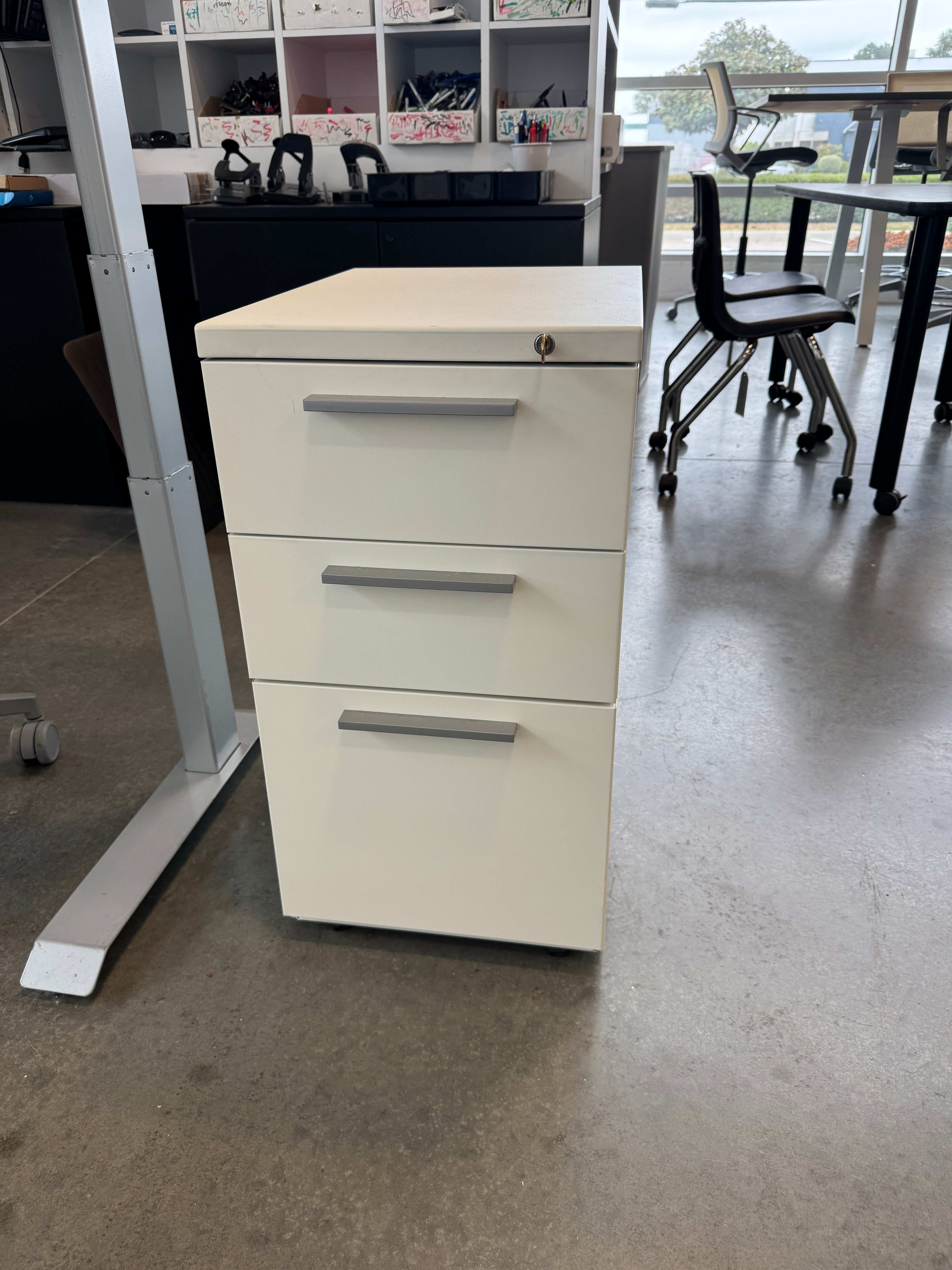 Herman Miller 3-Drawer Pedestal – Locking