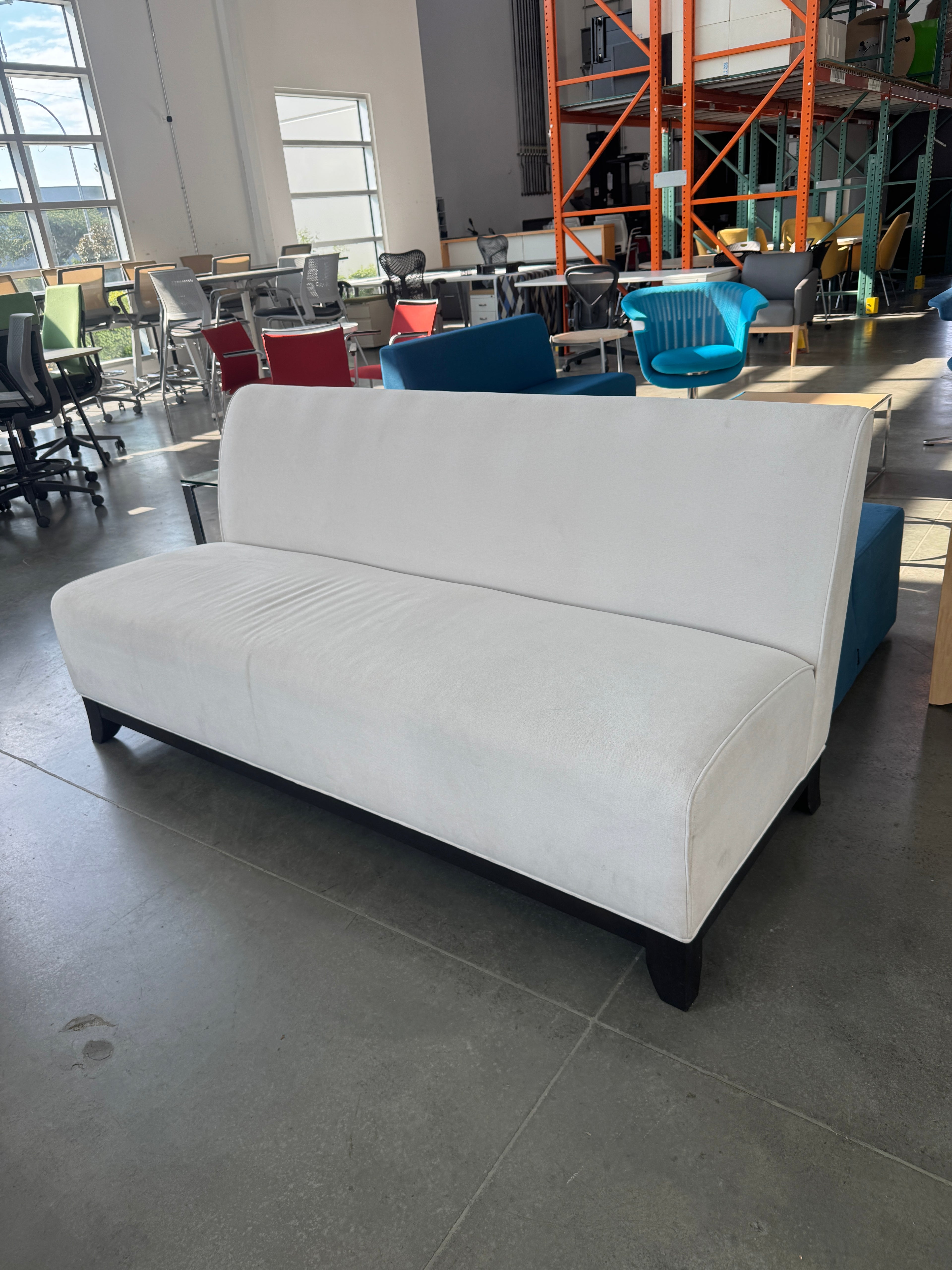 Modern Commercial Lounge Sofa – Off White Fabric