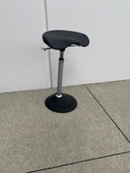 Focal Upright Pivot Active Standing Stool