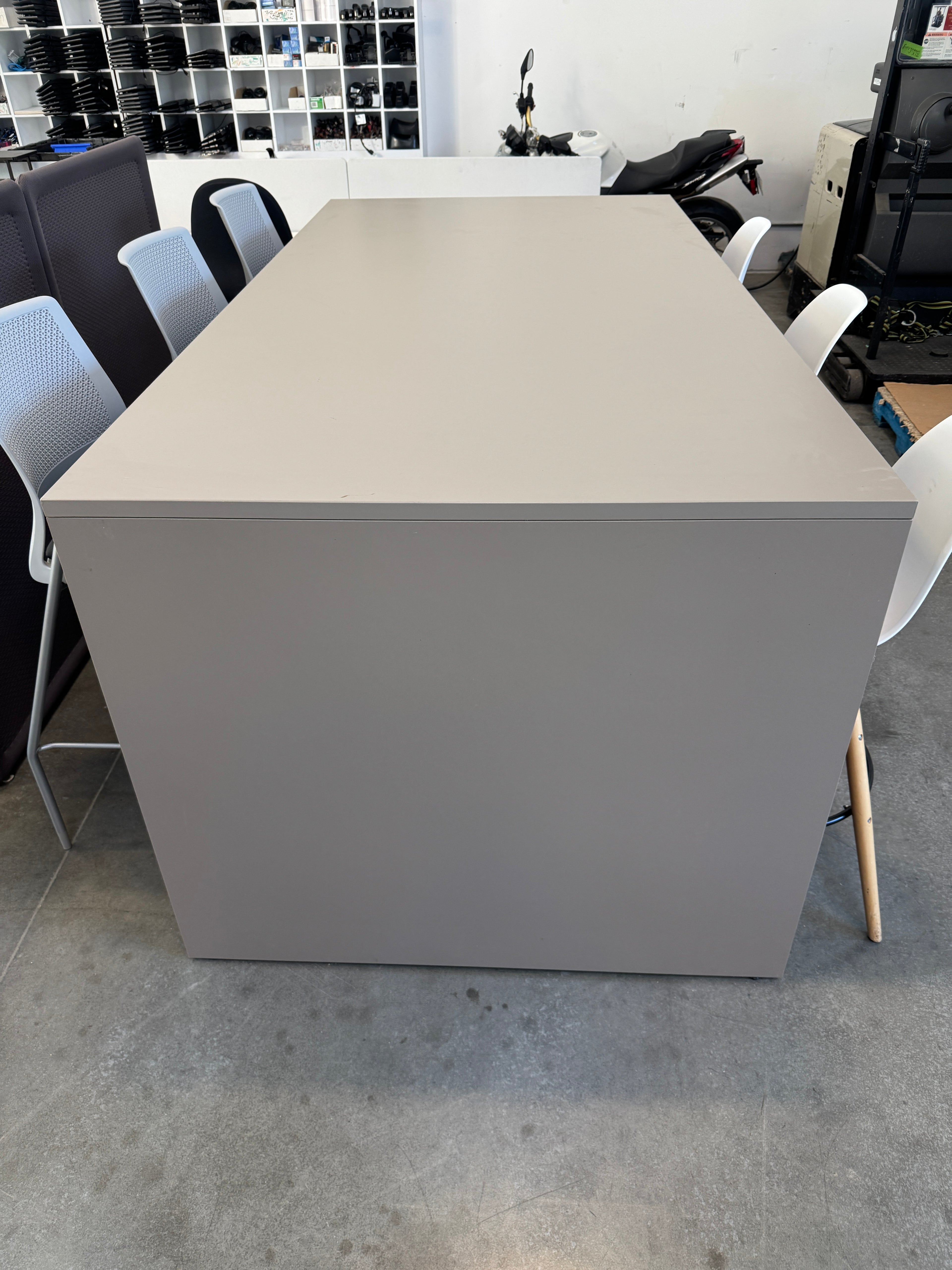 Enwork Standing Collaboration Table