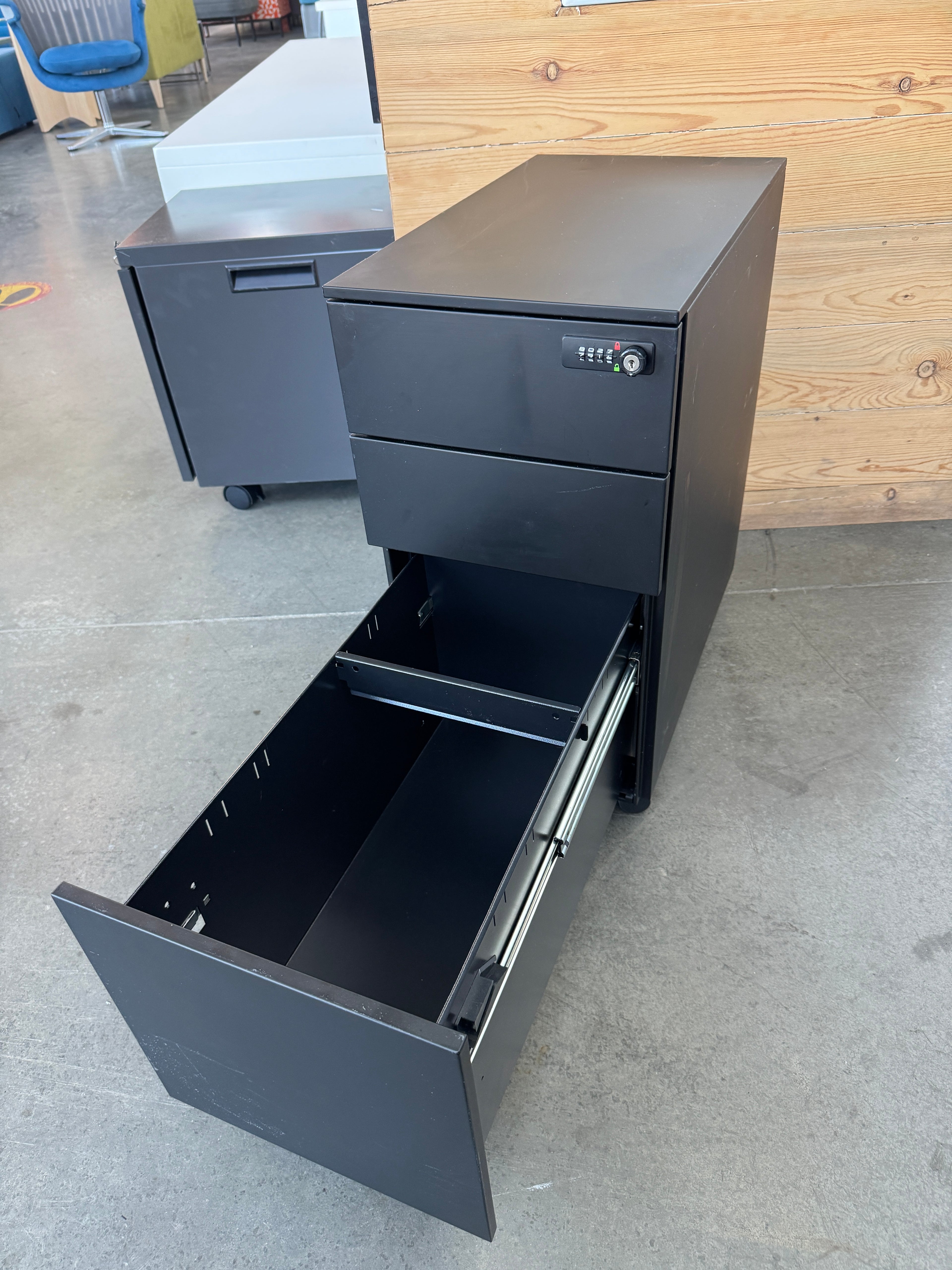 Mobile Under Desk Storage Pedestal – Combo Lock