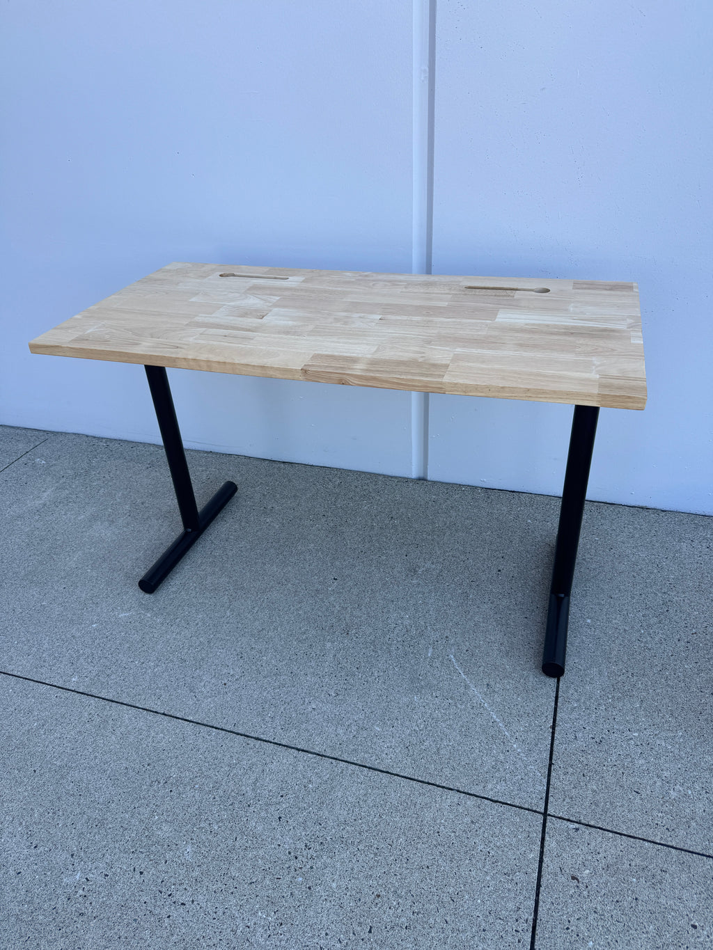 Modern Workstation Desk – 48" x 24" Solid Wood Top