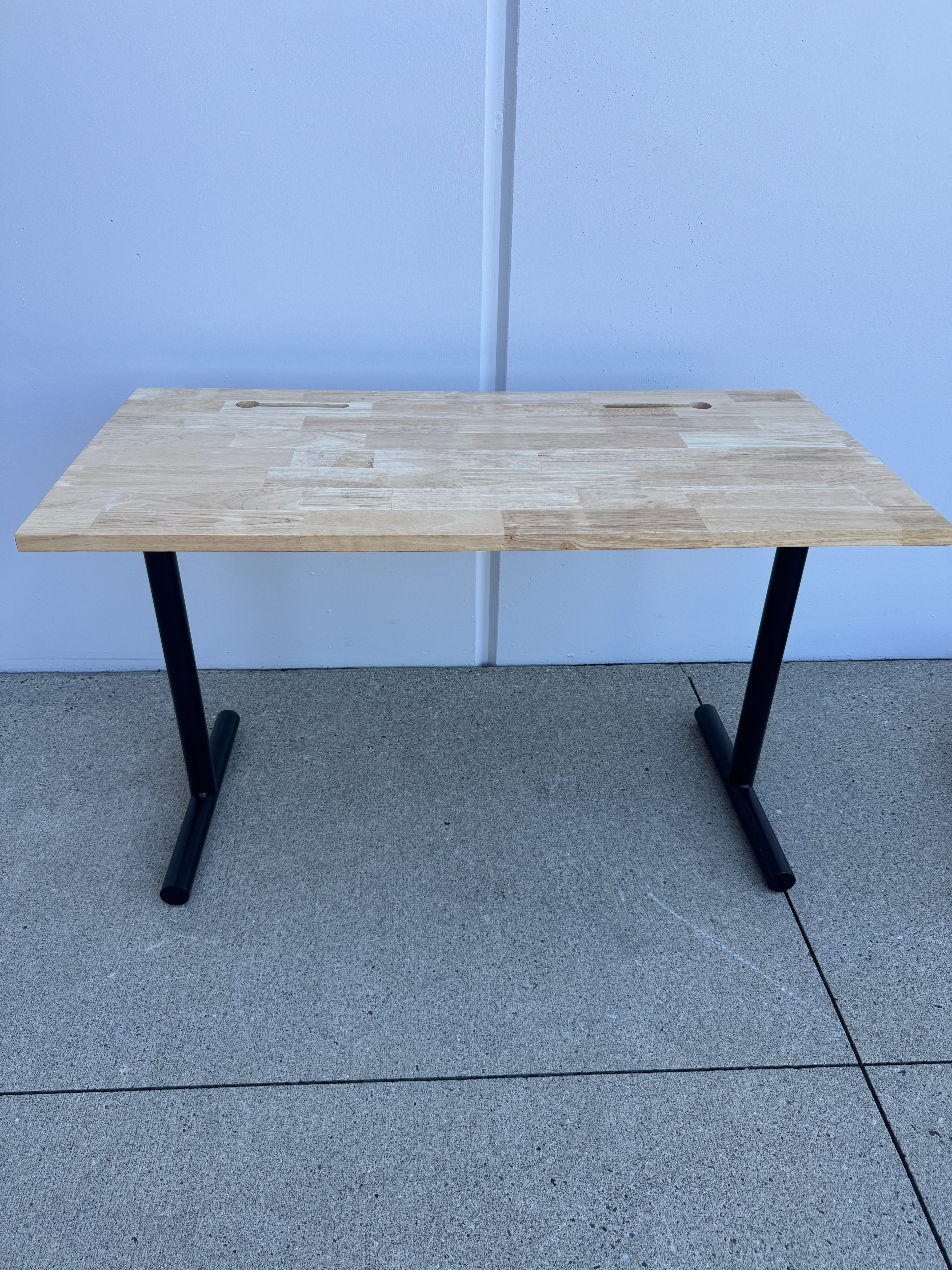 Modern Workstation Desk – 48" x 30" Solid Wood Top