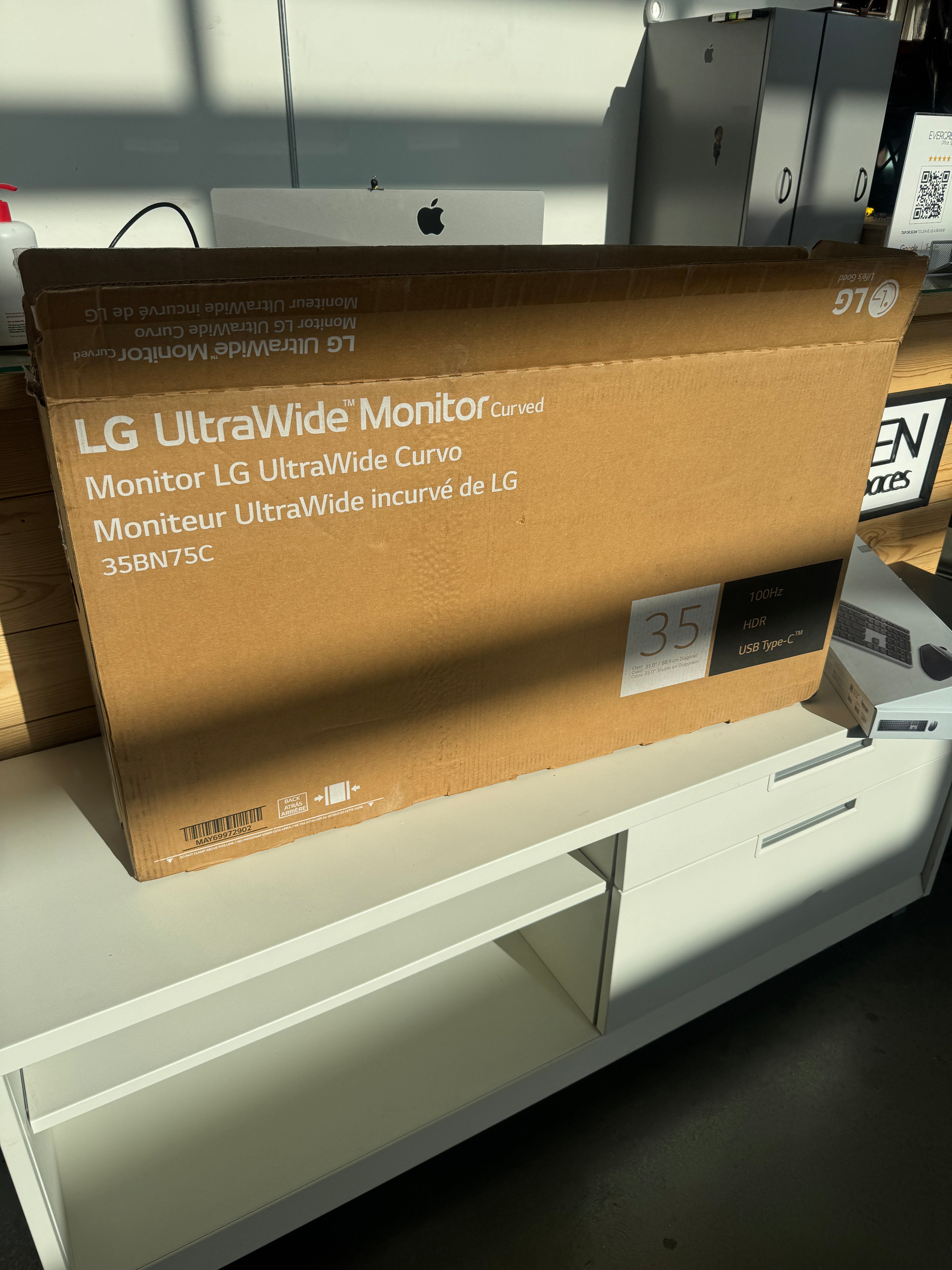 LG 35" Curved UltraWide Monitor – USB-C | 100Hz | HDR