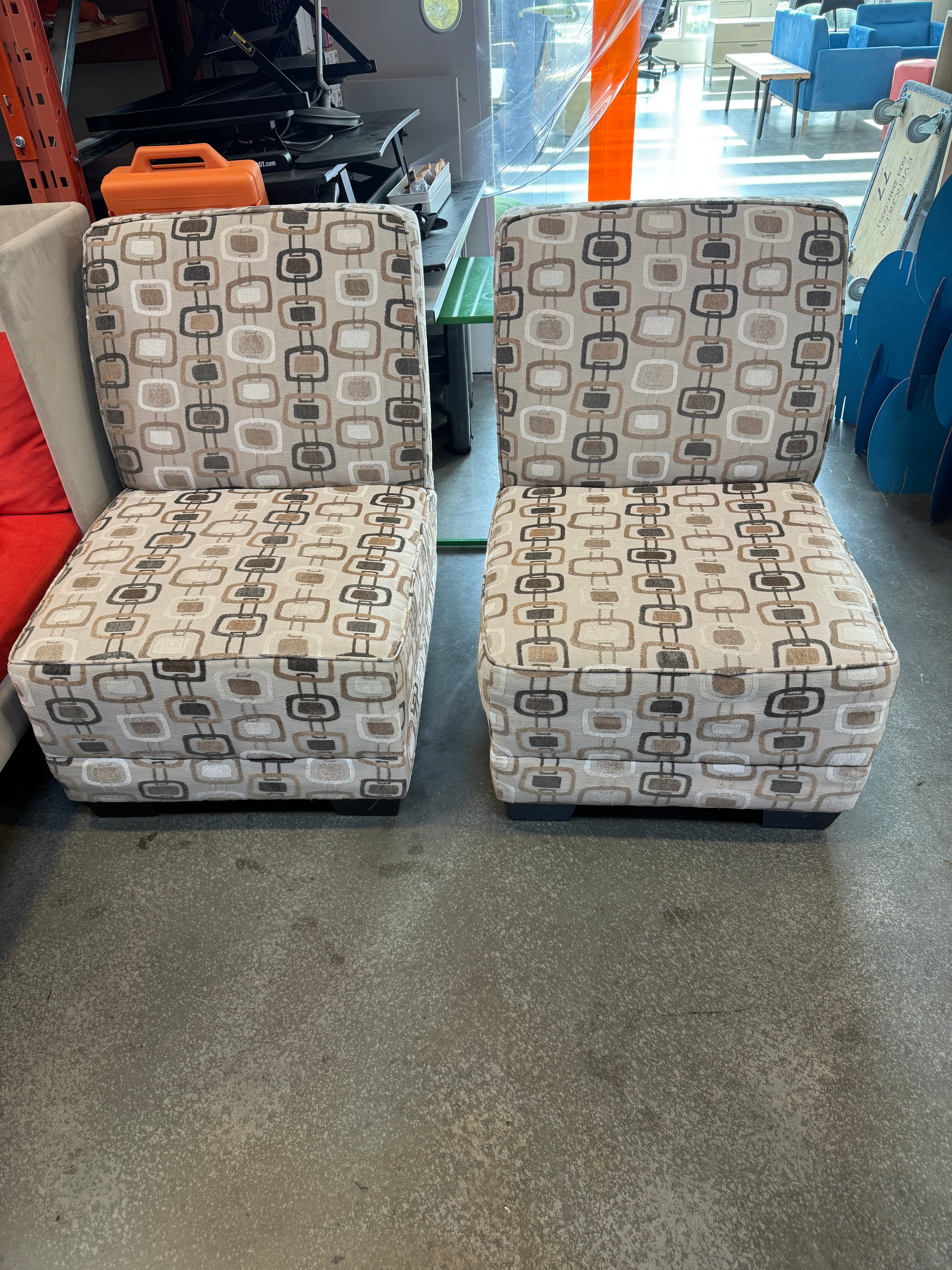 Global Single Lounge Chair – Commercial Reception Seating