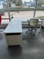 Maxon 6' x 6' L-Shaped Office Desk – Modern White