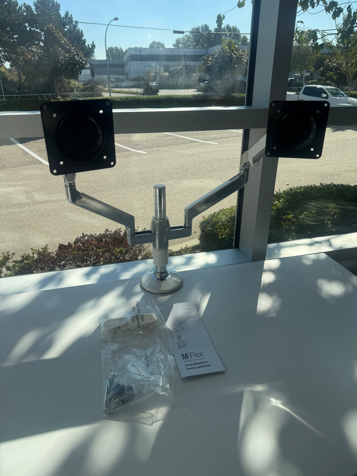 Humanscale M/Flex Dual Monitor Arm – New in Box