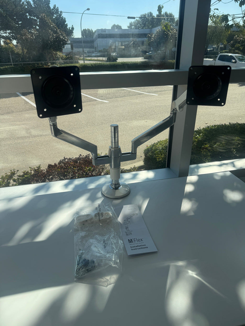 Humanscale M/Flex Dual Monitor Arm – New in Box