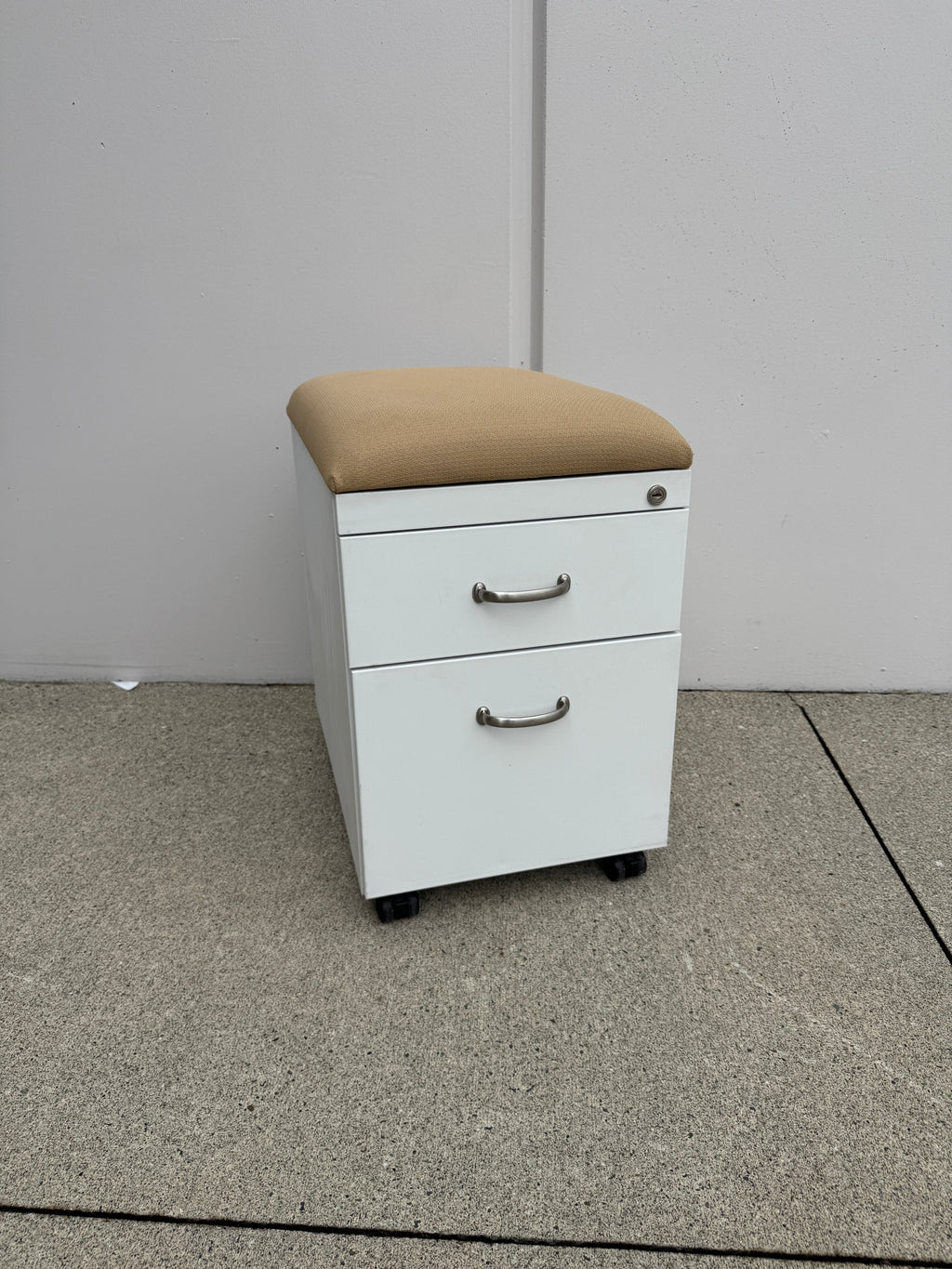 Steelcase 2-Drawer Mobile Pedestal with Cushion