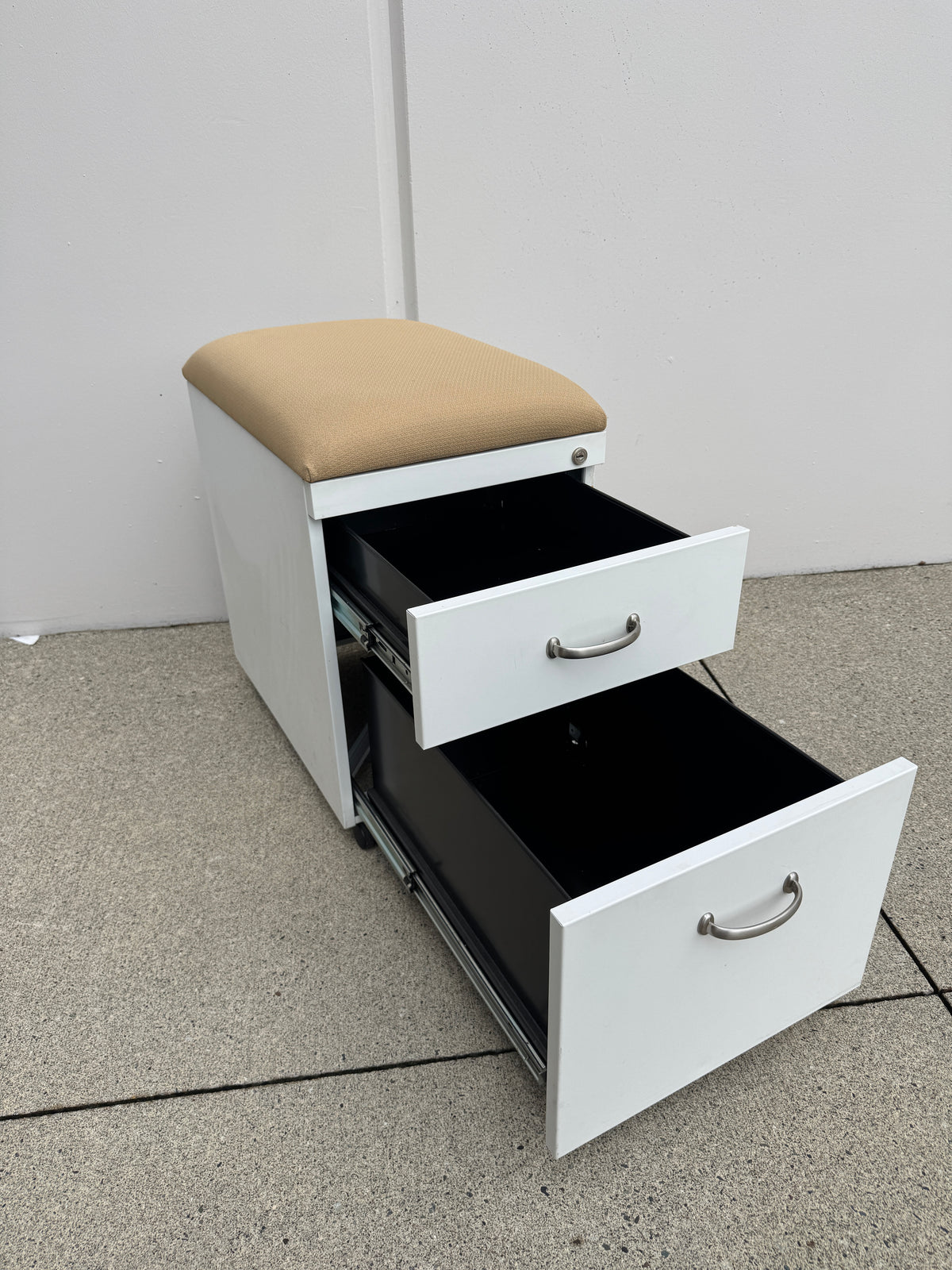 Steelcase 2-Drawer Mobile Pedestal with Cushion