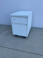 Steelcase Mobile Pedestal – Locking 2-Drawer
